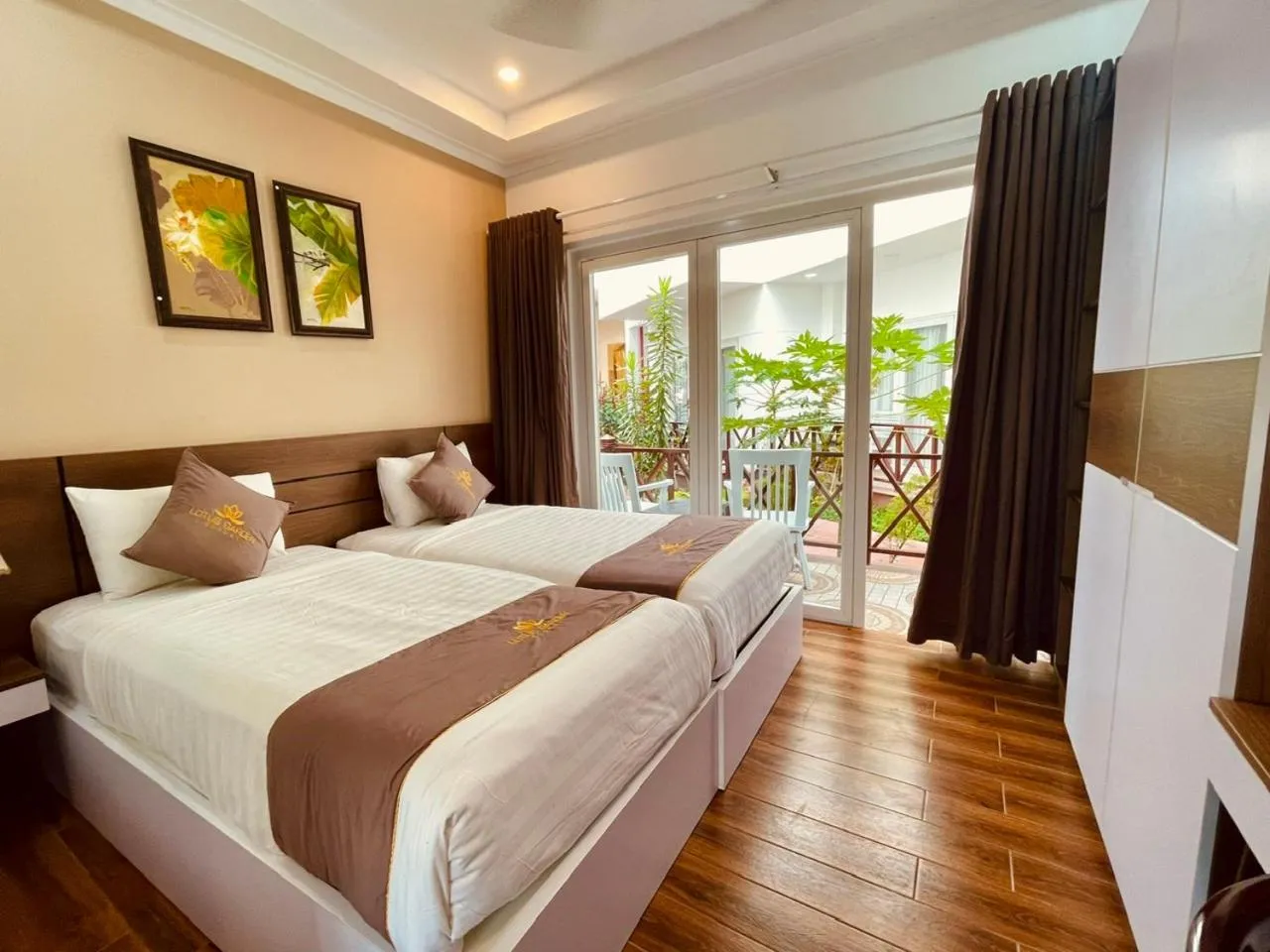 Bed in Lotus Garden Muine Resort & Spa