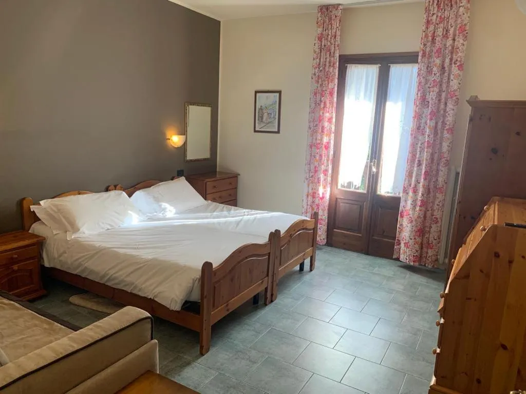 Bed in Hotel Firenze