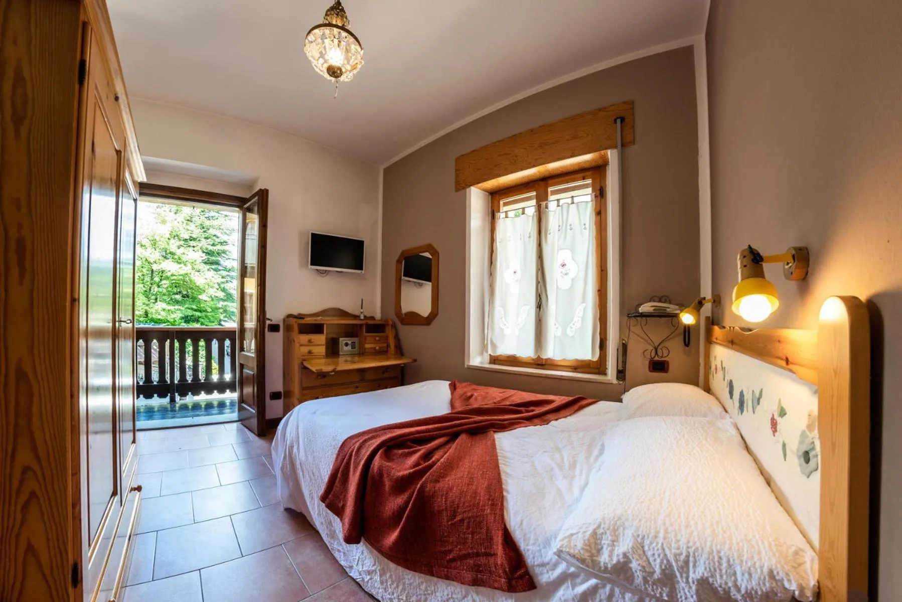 Bed in Hotel Firenze