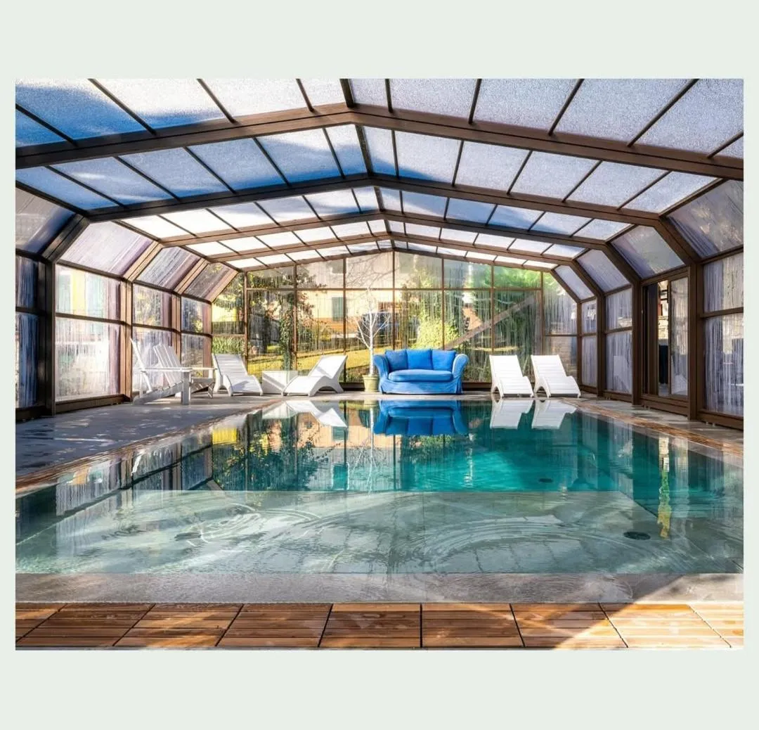 Swimming pool in Hotel Firenze