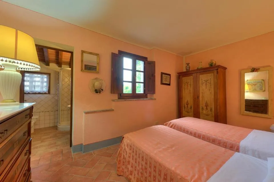 Photo of the whole room, Bed in La Vecchia Sassa