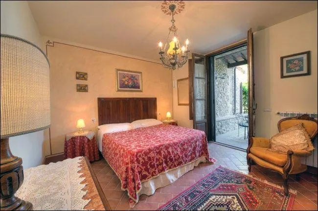 Bed in La Vecchia Sassa