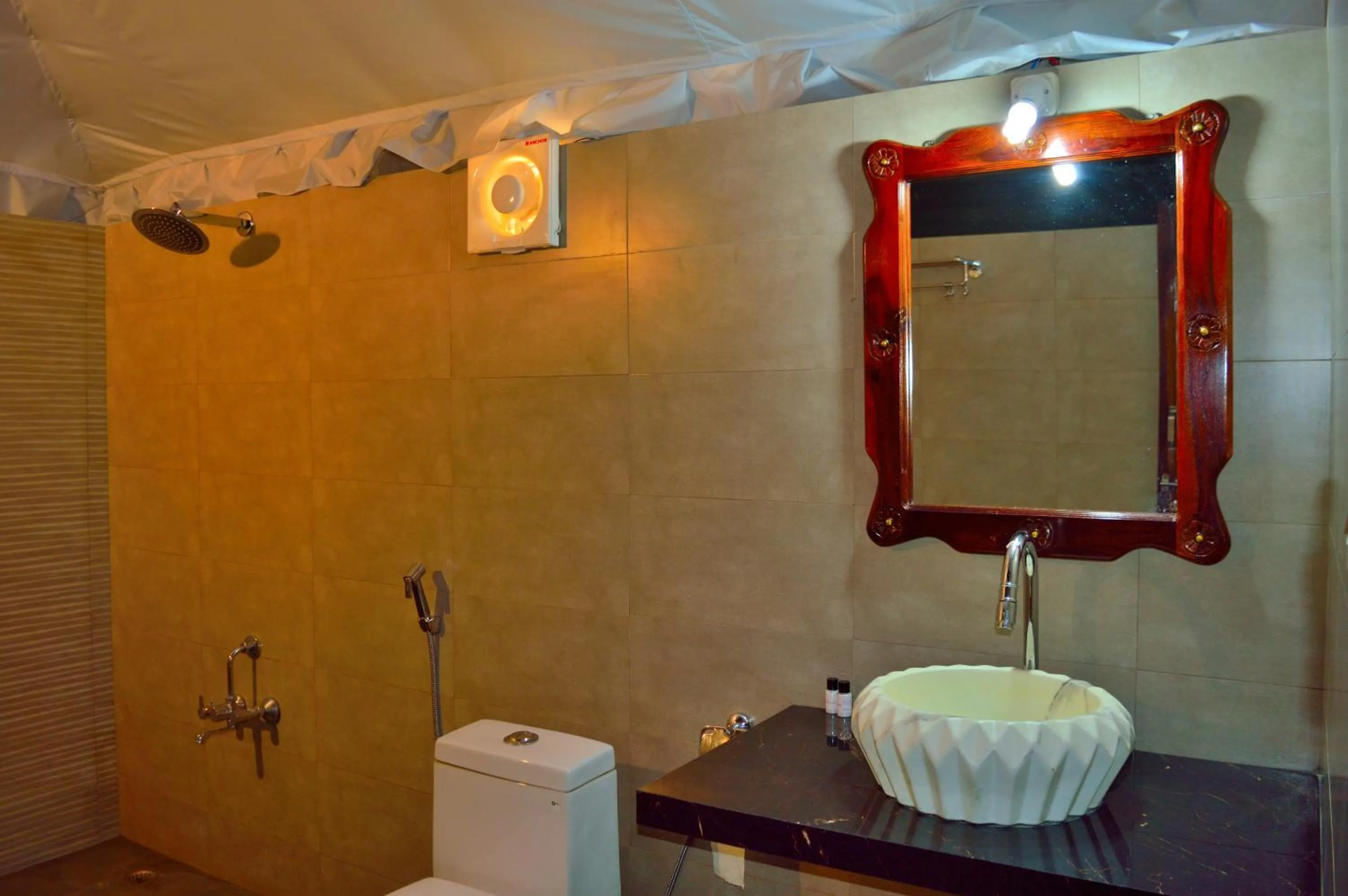 Bathroom in Thour Nature Resorts - Jawai Leopard Safari Camp