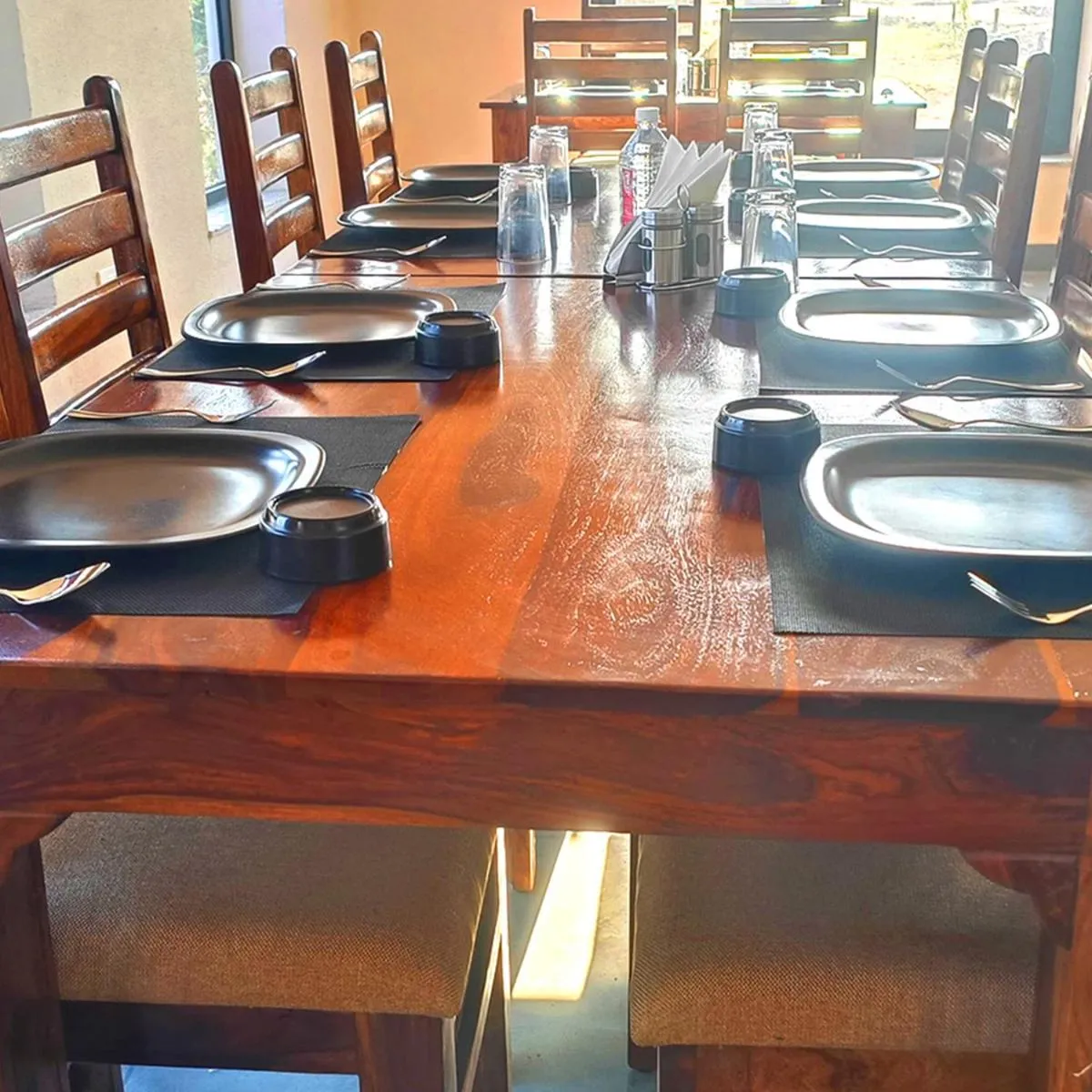 Restaurant/places to eat in Thour Nature Resorts - Jawai Leopard Safari Camp