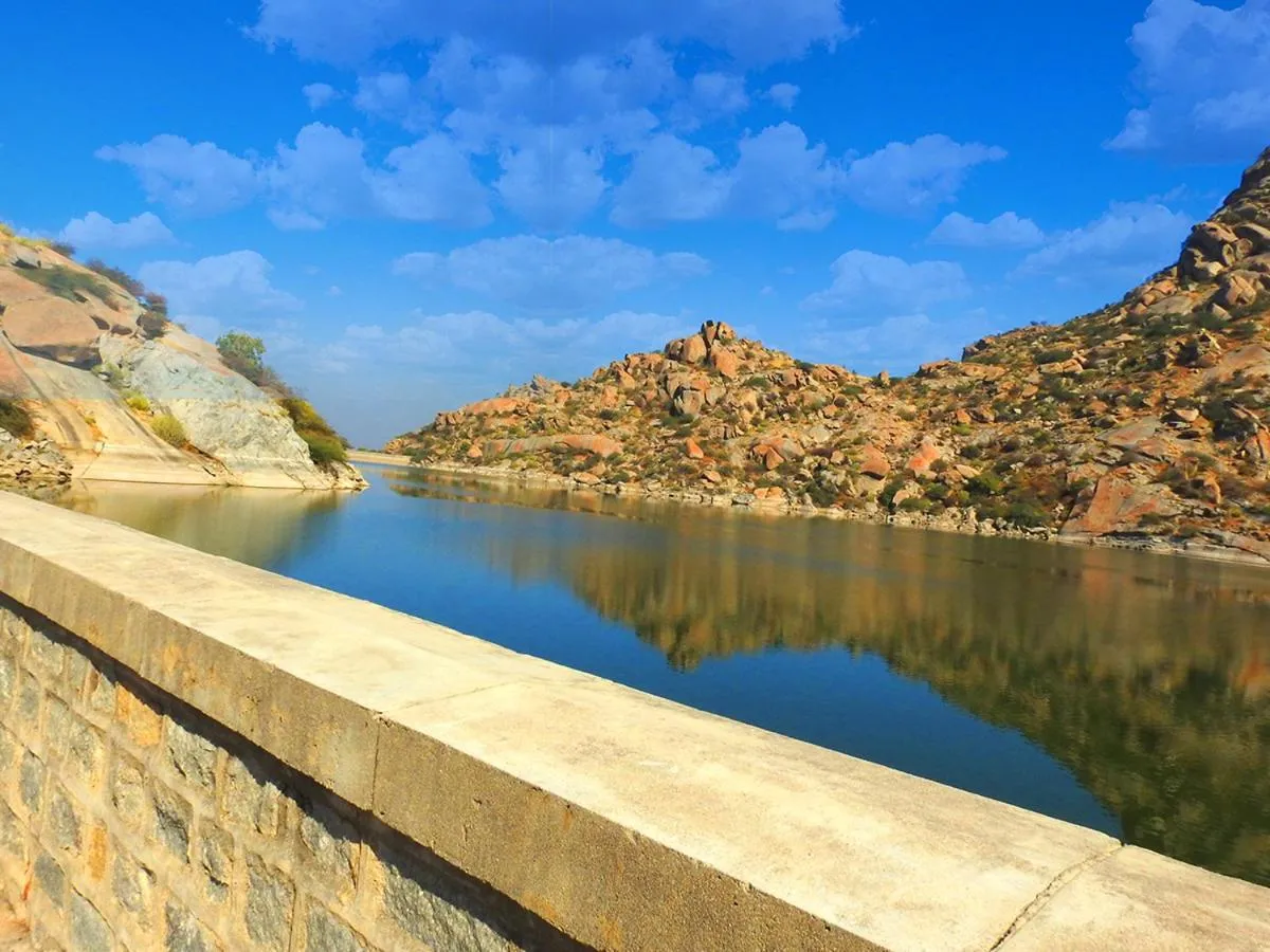 Hiking in Thour Nature Resorts - Jawai Leopard Safari Camp