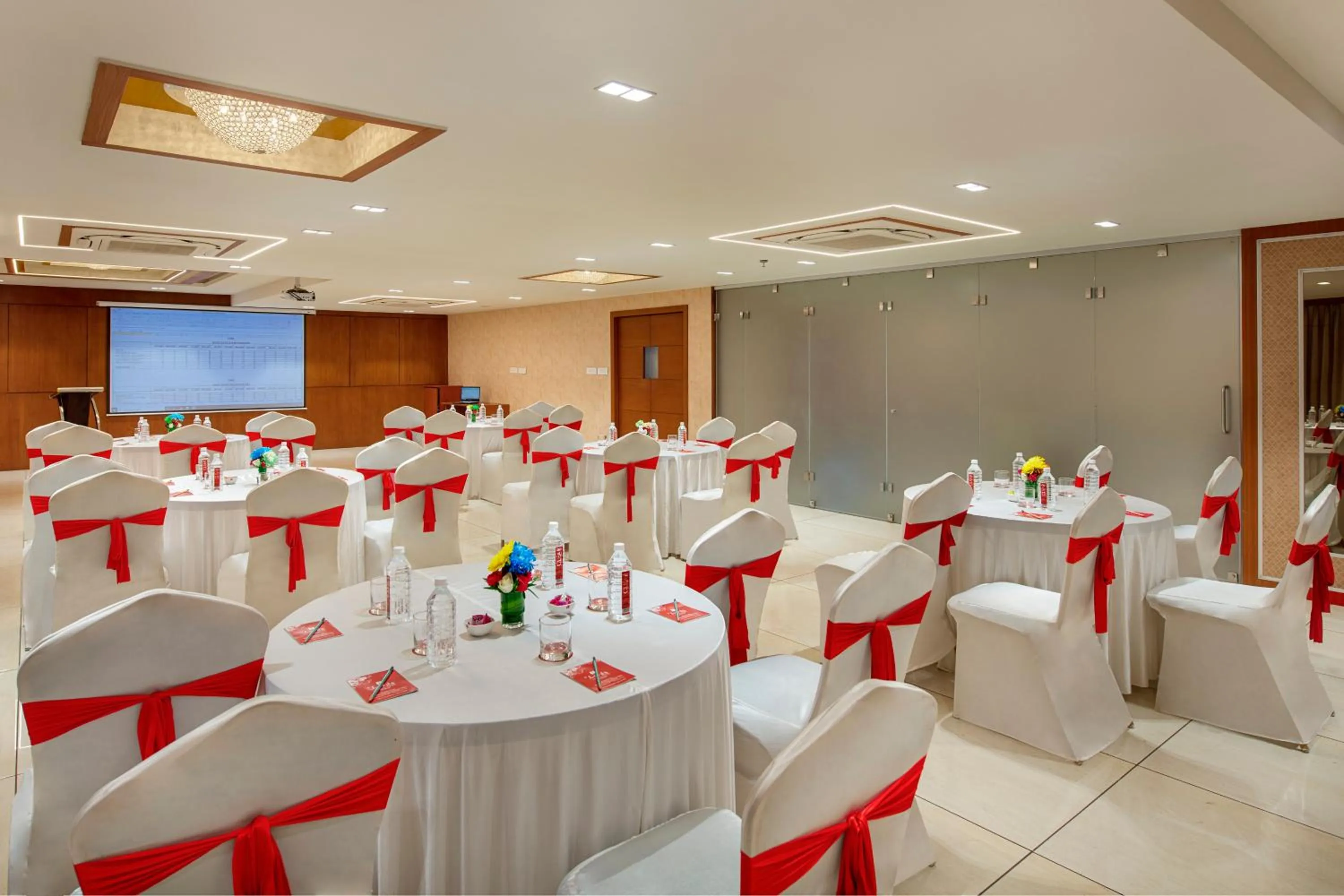 Meeting/conference room in SK Lords Inn Ahmedabad