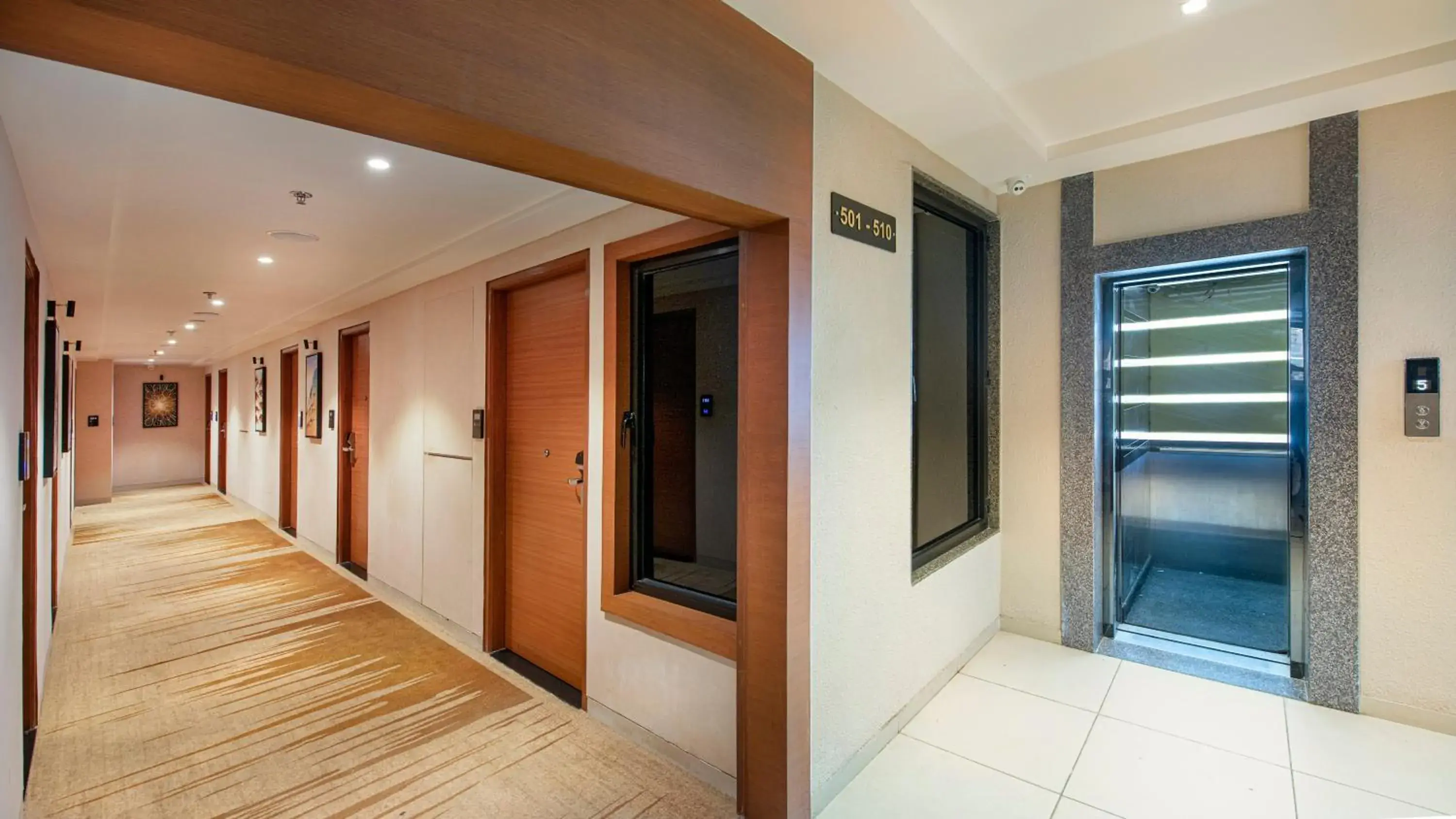 Property building in SK Lords Inn Ahmedabad Property building in SK Lords Inn Ahmedabad