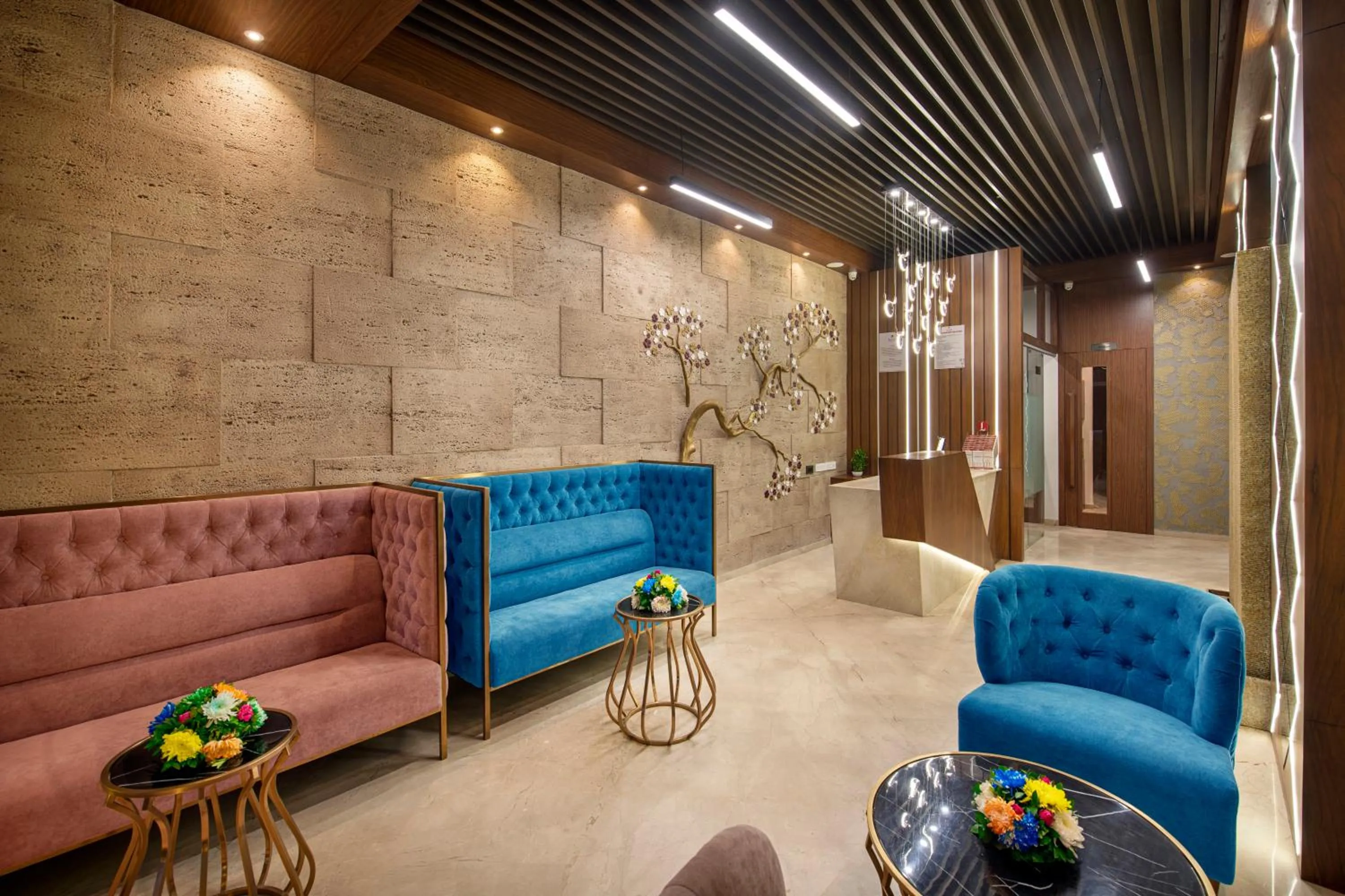 Lobby or reception in SK Lords Inn Ahmedabad