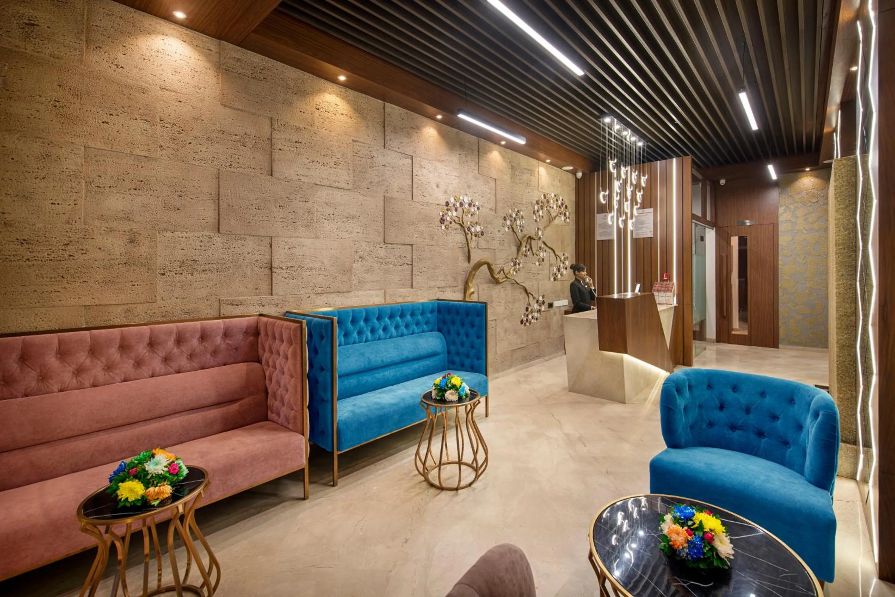 Lobby or reception in SK Lords Inn Ahmedabad