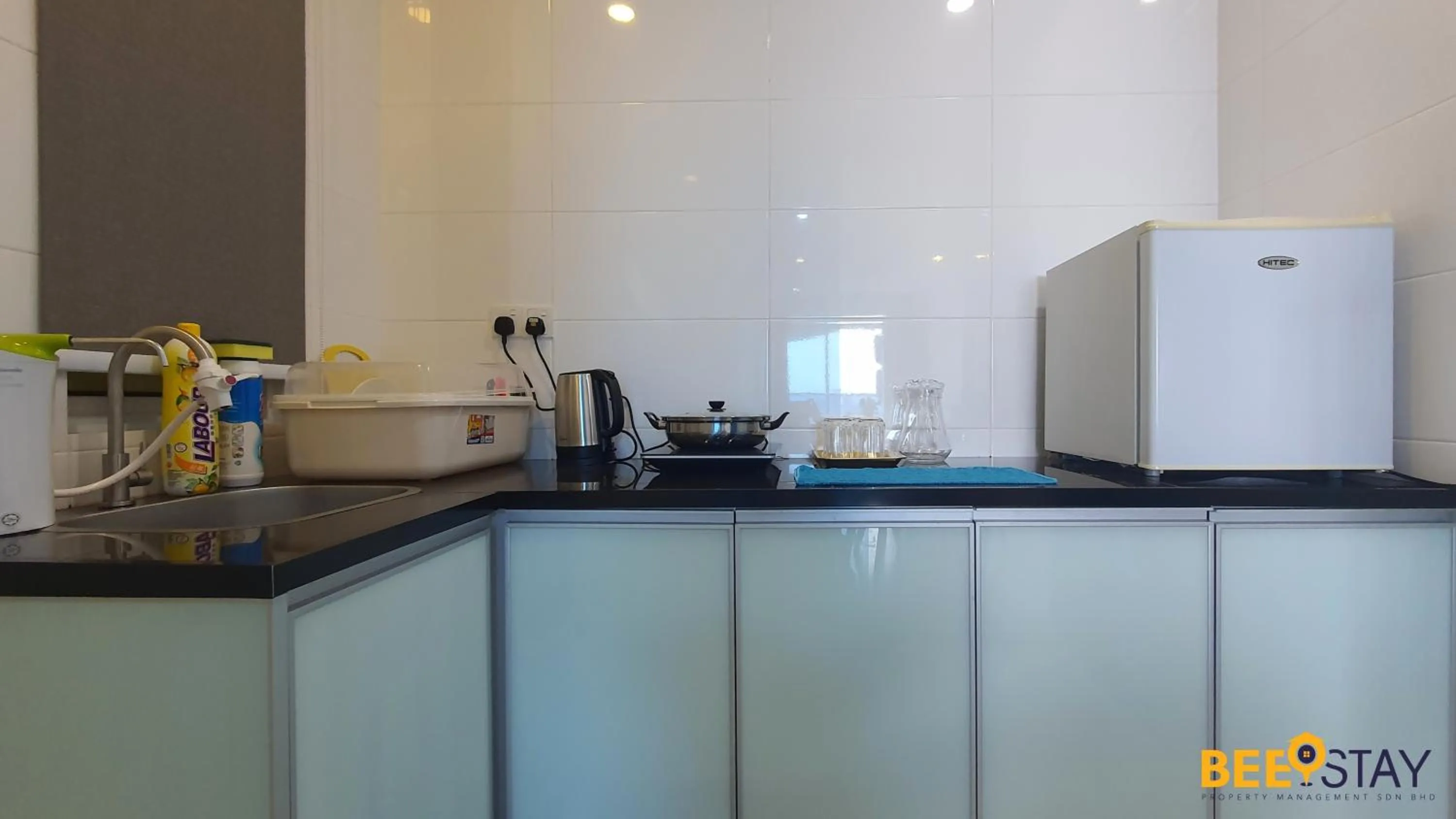 Kitchen or kitchenette in The Wave Suites Melaka
