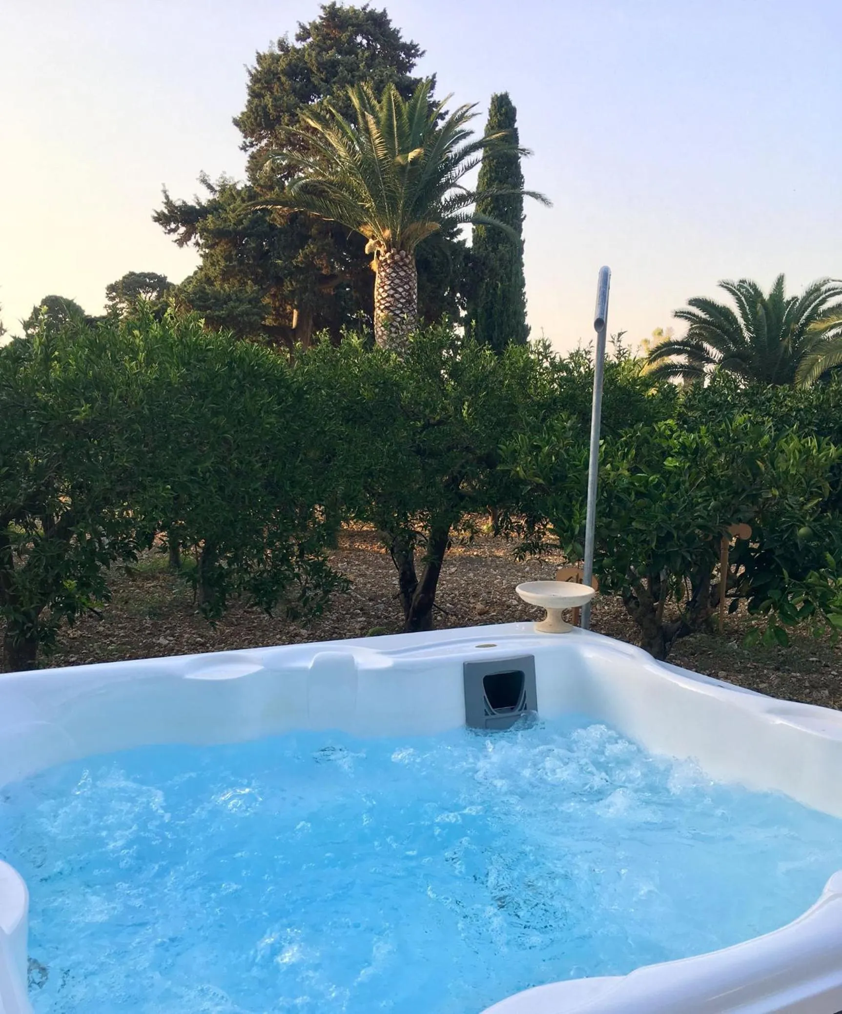 Hot Tub in Bed And Breakfast Villa Pilati