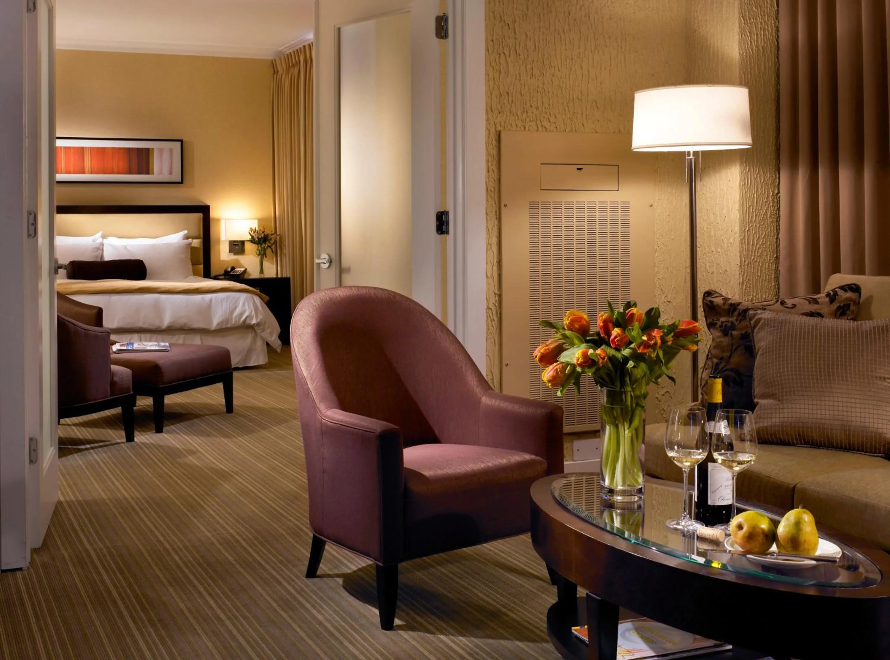 Living room in Raffaello Hotel