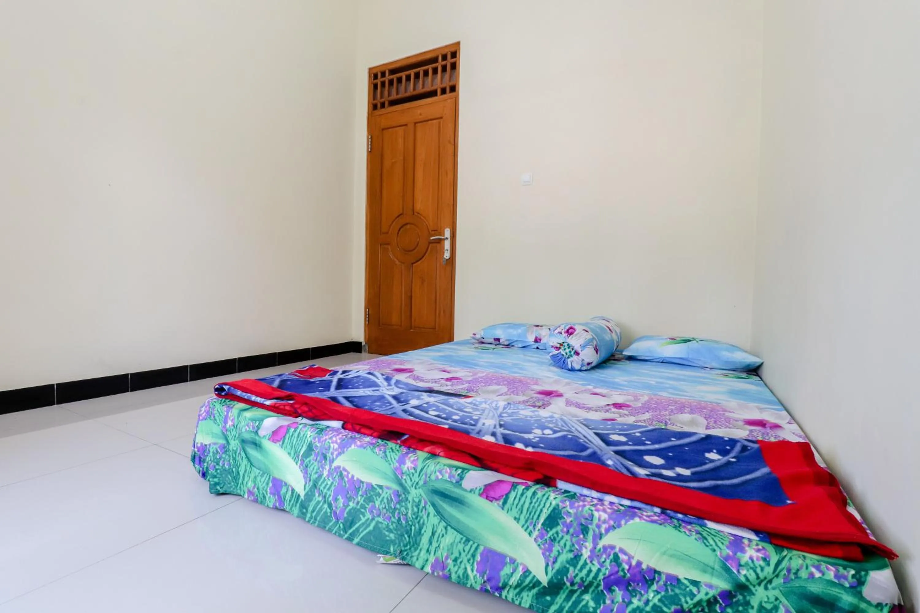 Bedroom, Bed in Dewisri Homestay