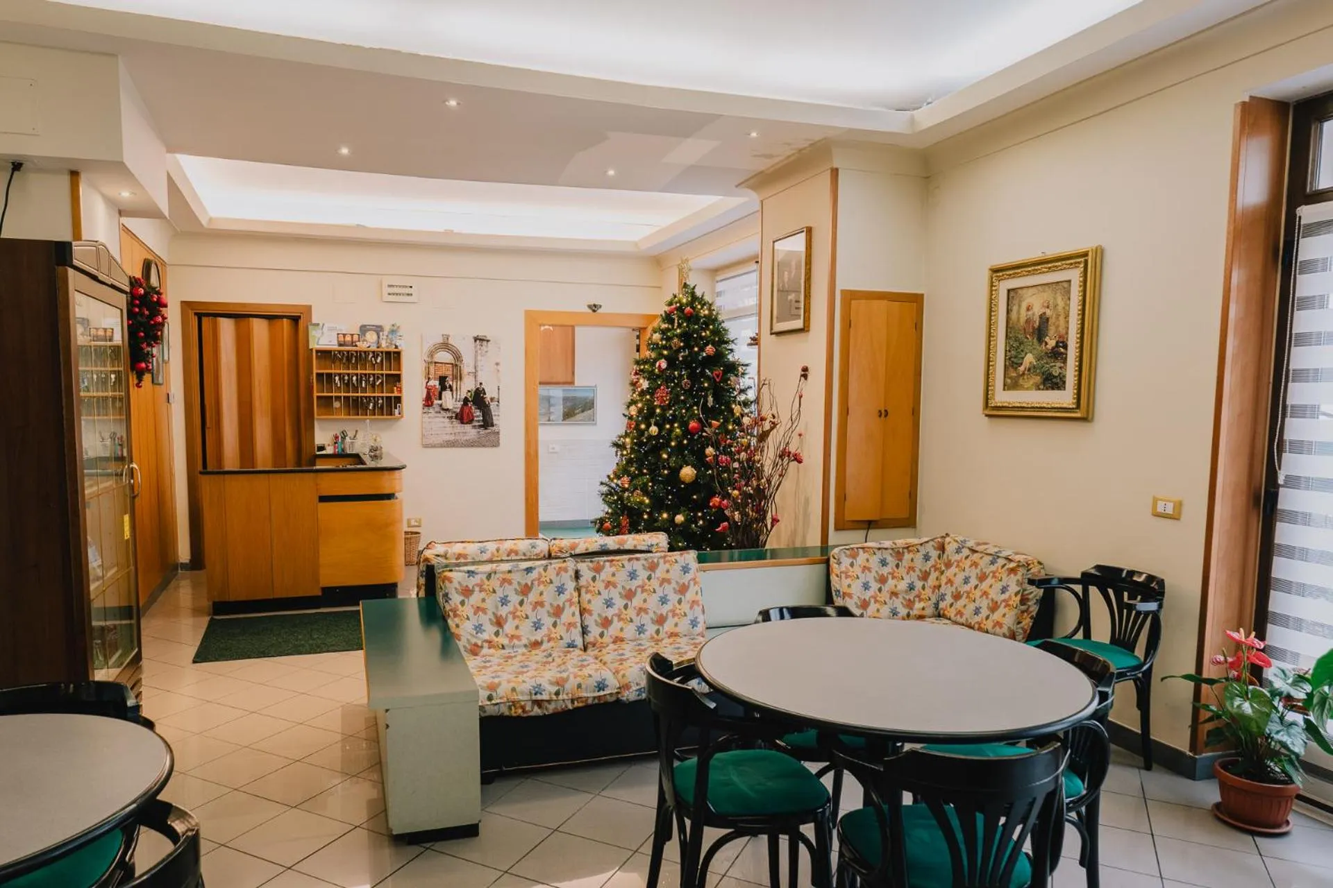 Seating area in Hotel Nilde