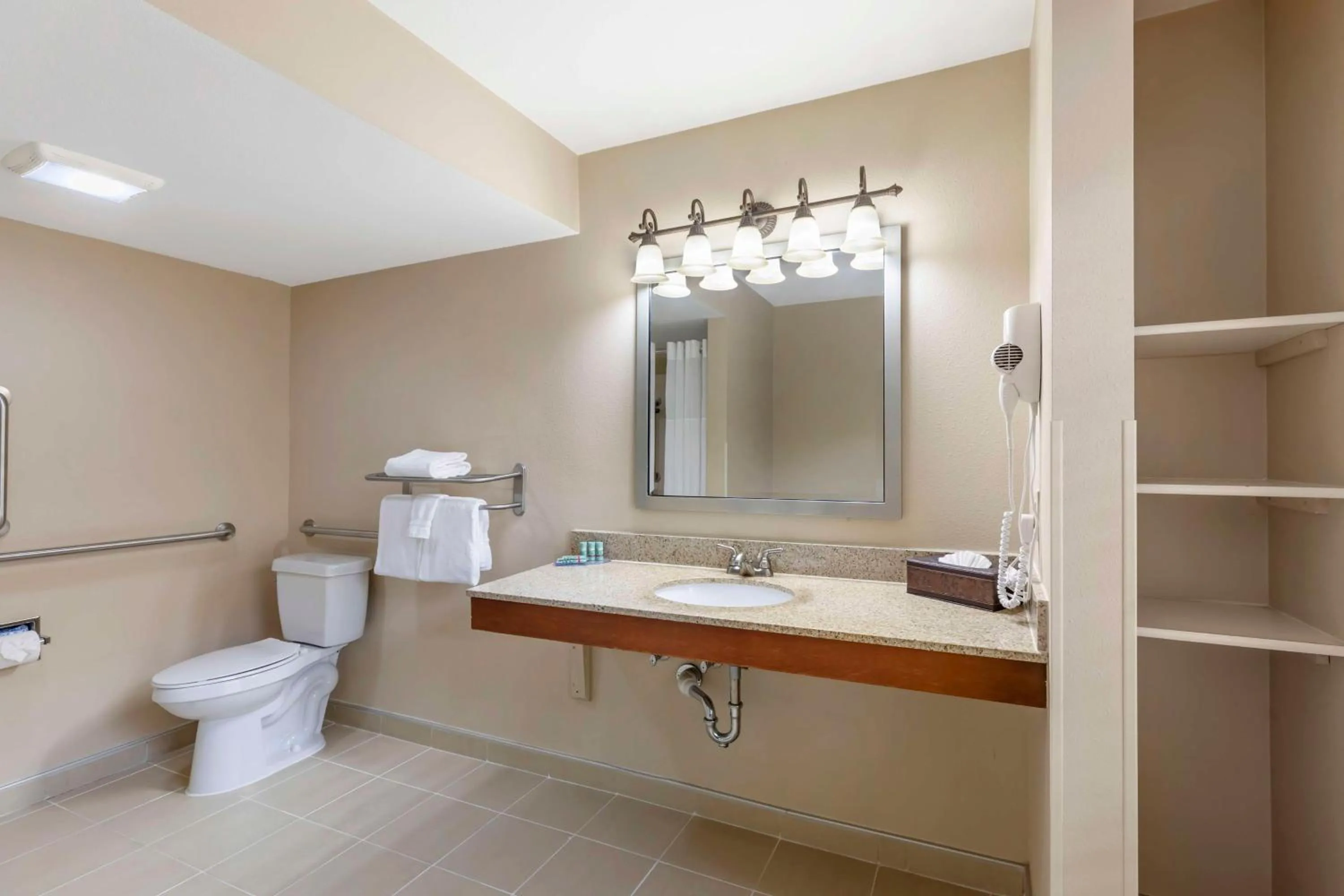 Bathroom in Best Western Denver Southwest