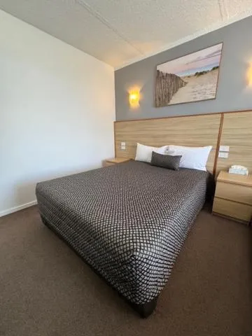 Bed in The Sands Motel Adelaide