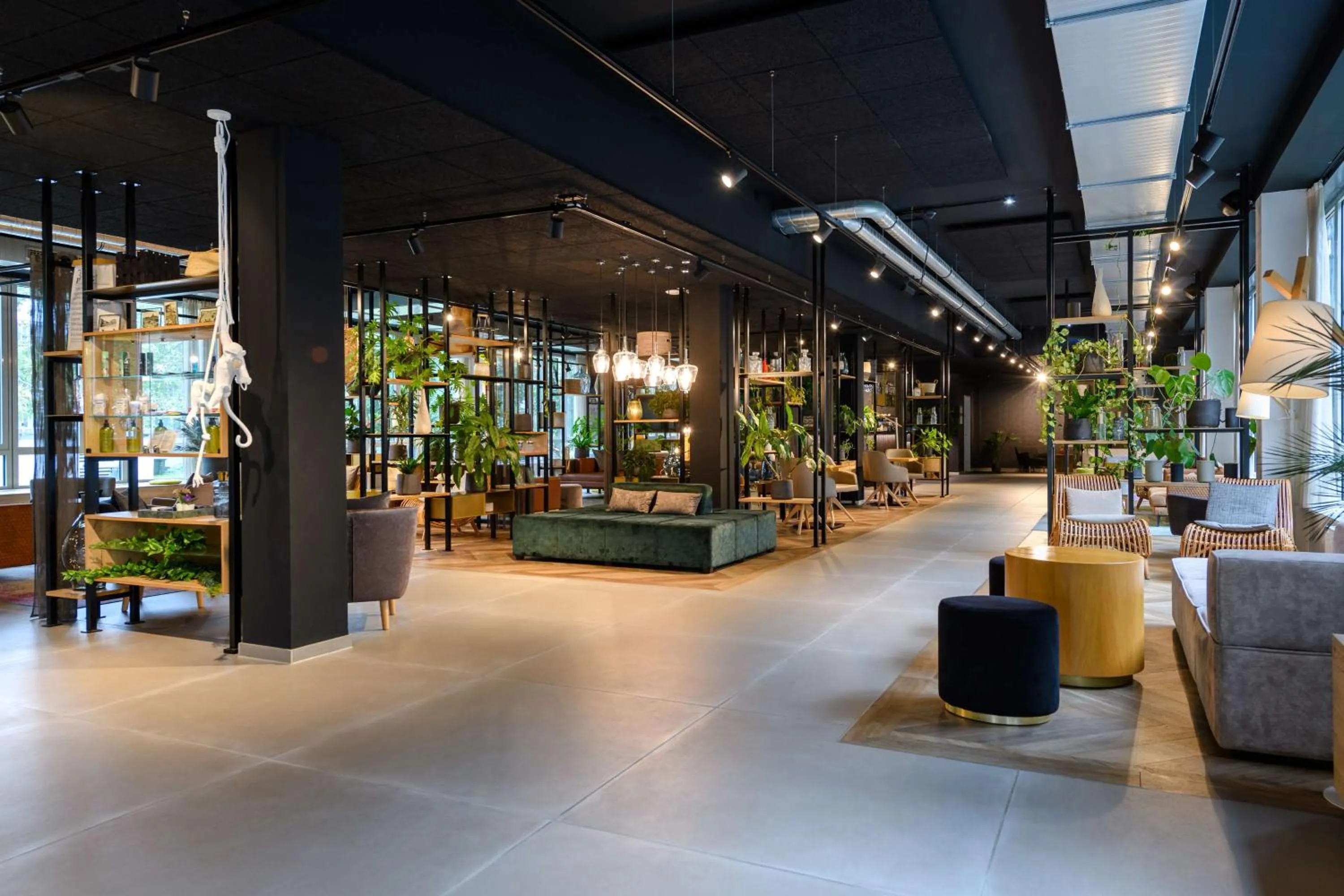 Lounge or bar in Flightgate Munich Airport Hotel, a member of Radisson Individuals