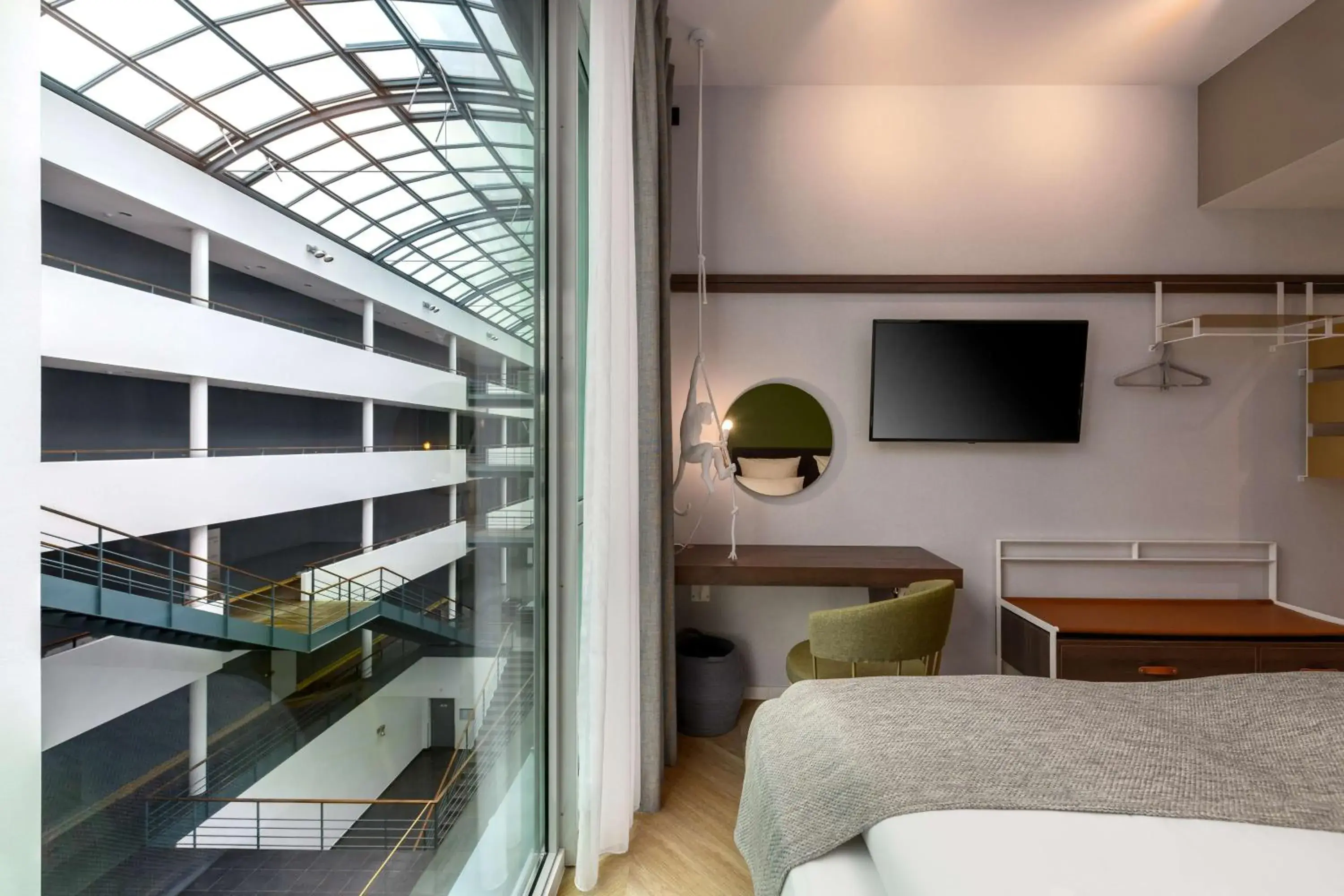 Bedroom in Flightgate Munich Airport Hotel, a member of Radisson Individuals Bedroom in Flightgate Munich Airport Hotel, a member of Radisson Individuals