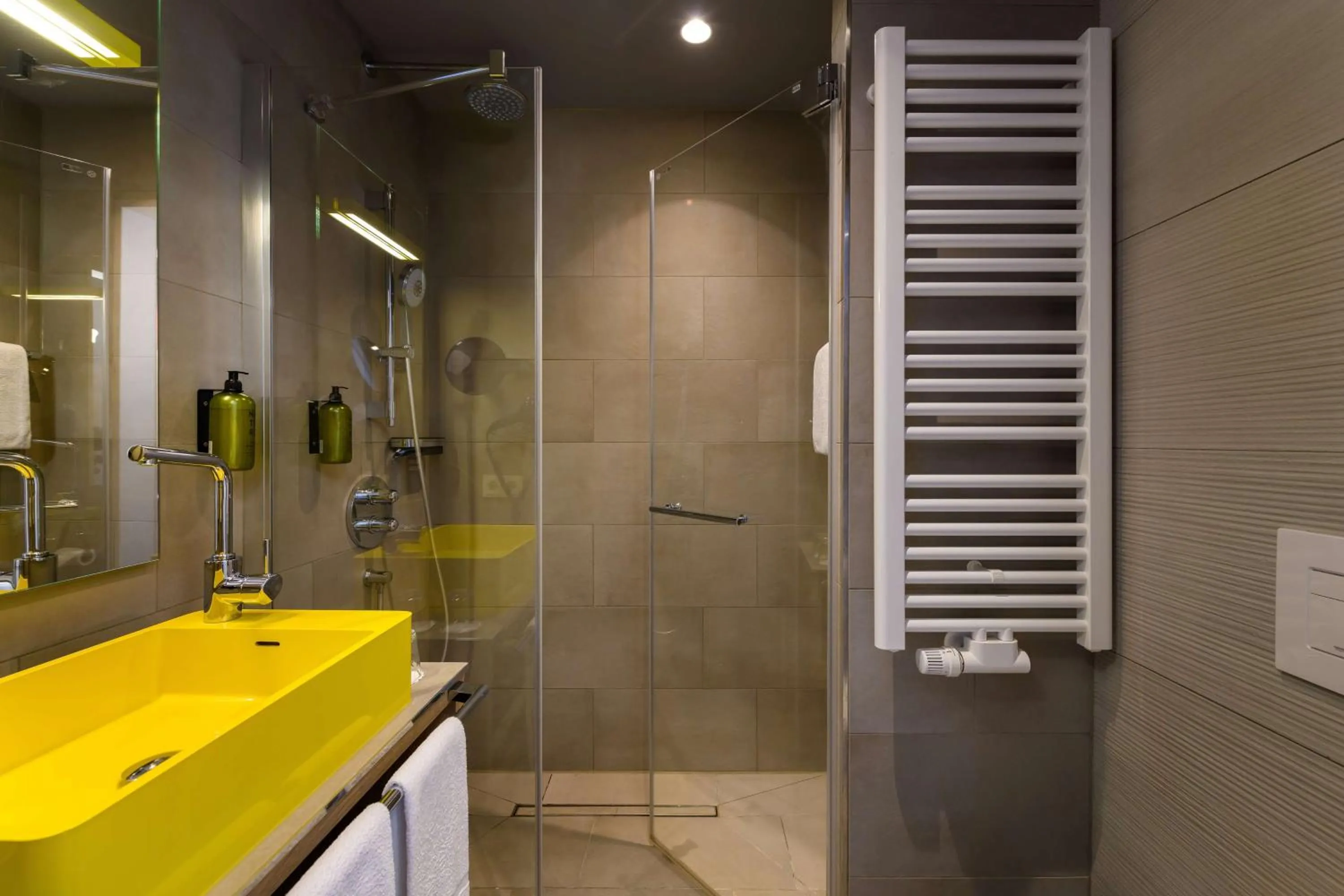 Bathroom in Flightgate Munich Airport Hotel, a member of Radisson Individuals