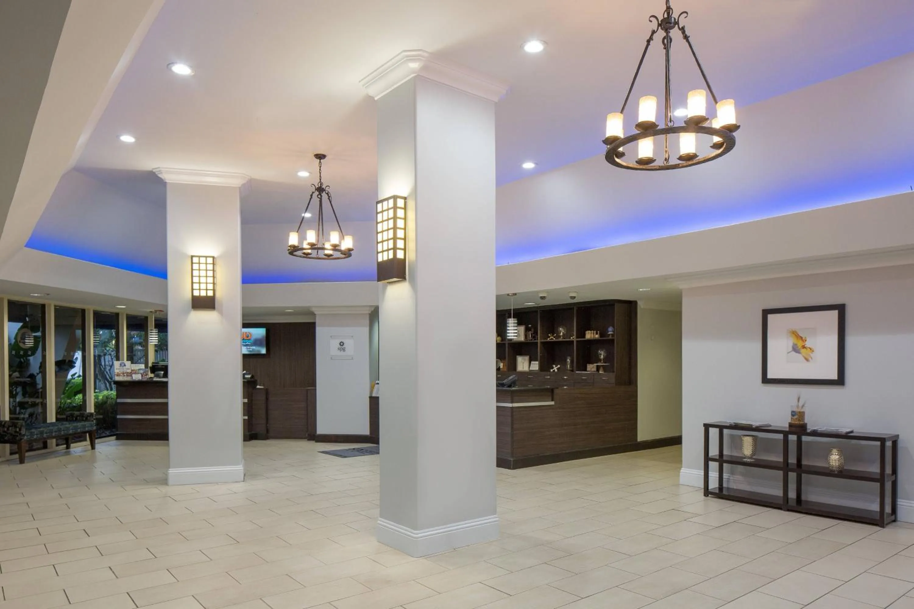 Lobby or reception in Four Points by Sheraton Orlando International Drive
