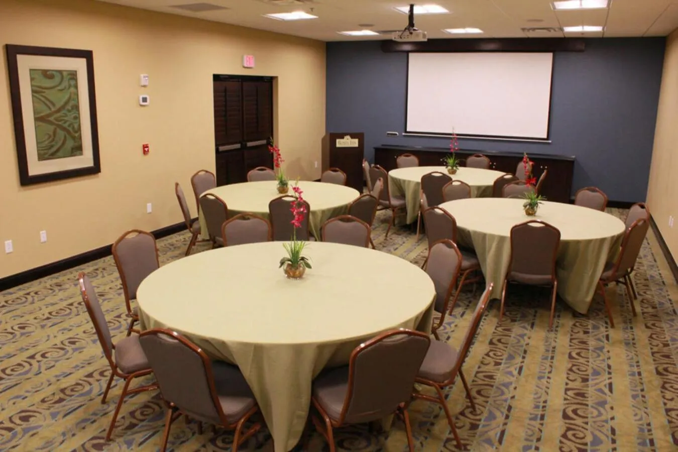 Business facilities in Rosen Inn at Pointe Orlando