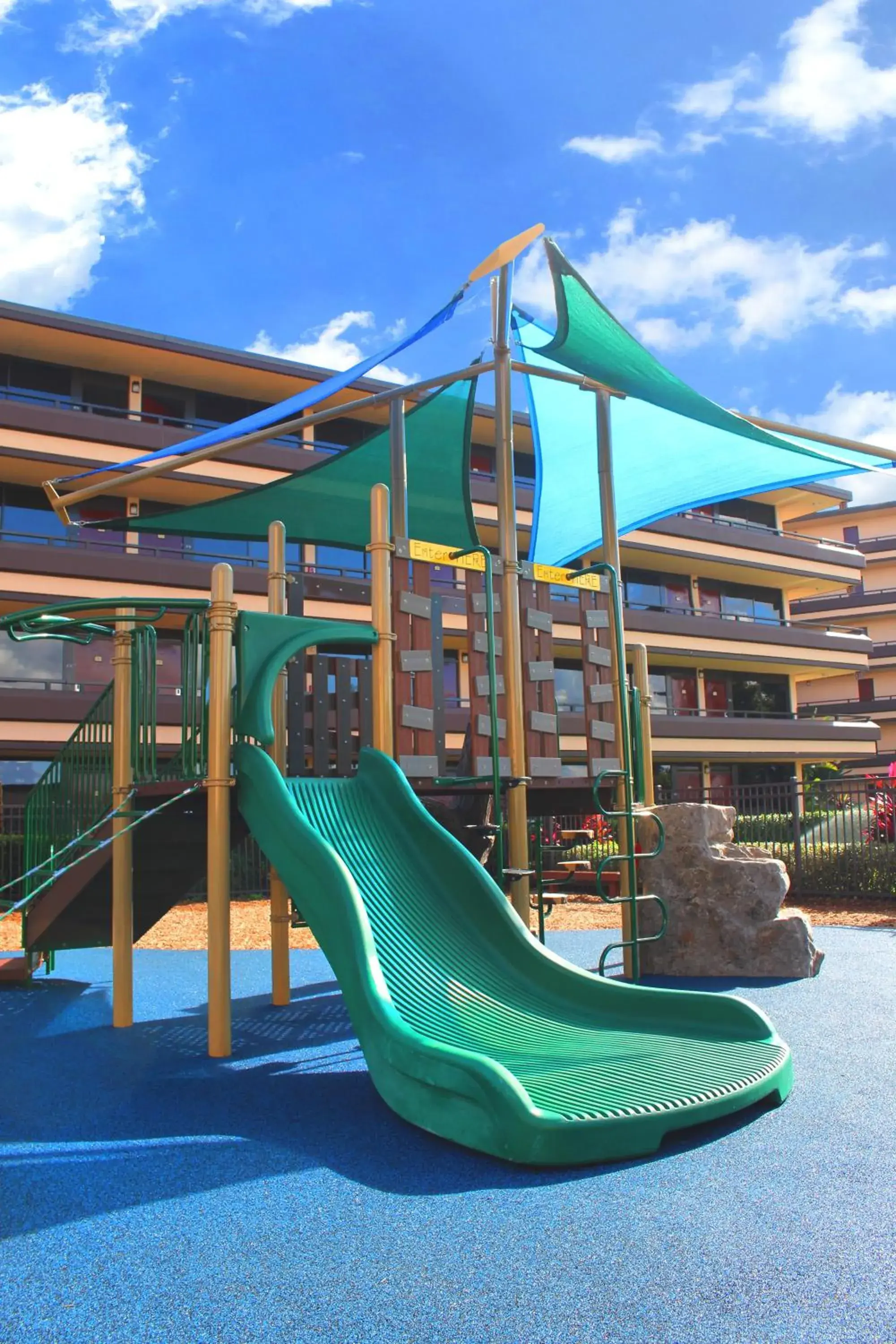 Property building in Rosen Inn at Pointe Orlando Property building in Rosen Inn at Pointe Orlando