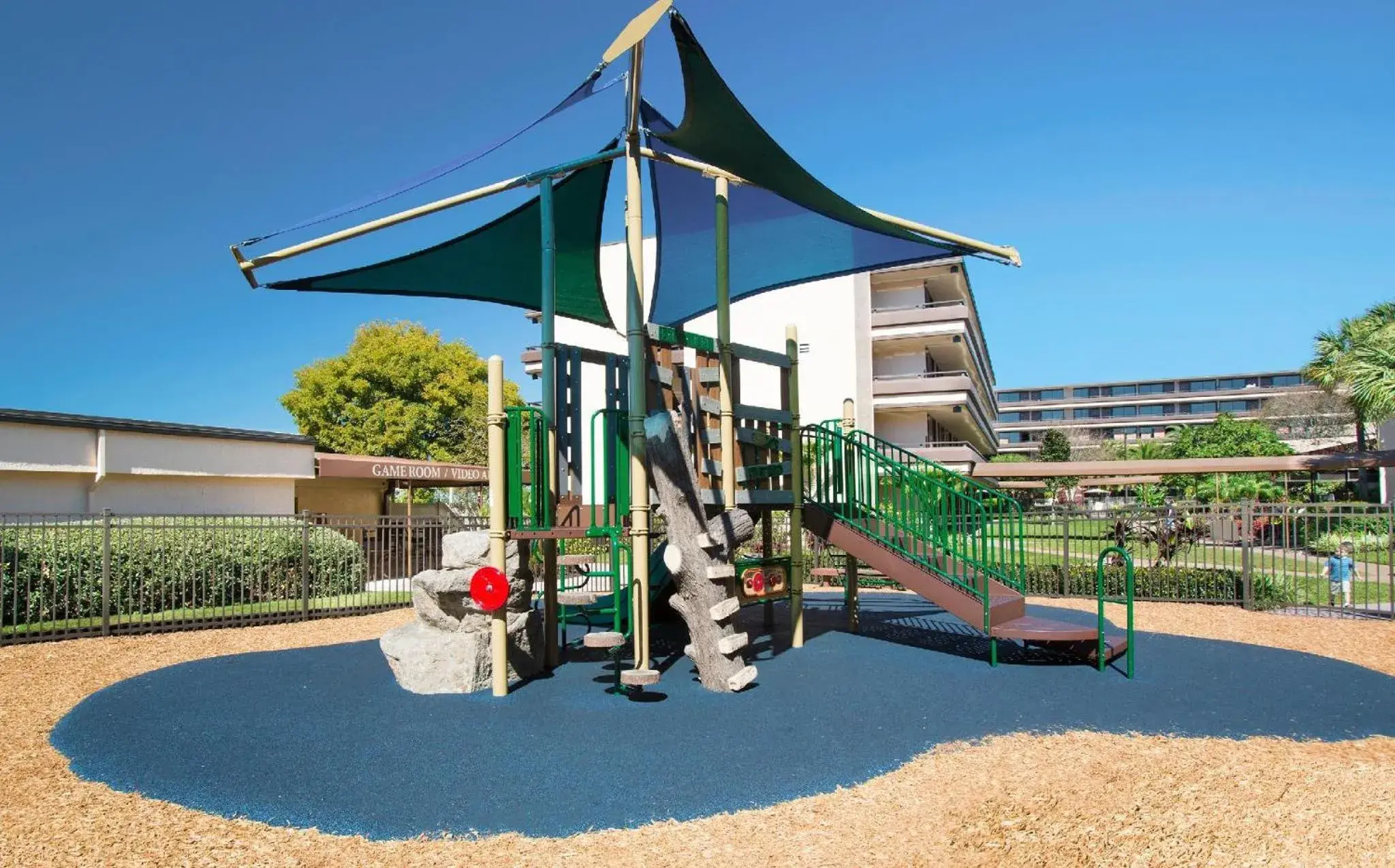Property building in Rosen Inn at Pointe Orlando Property building in Rosen Inn at Pointe Orlando