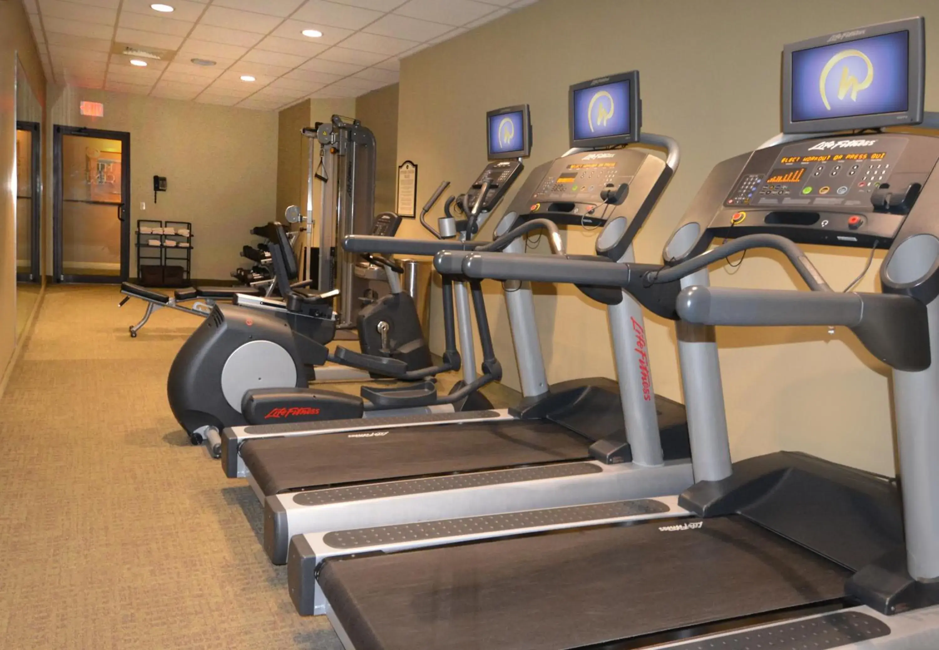 Fitness centre/facilities in Rosen Inn Closest to Universal Fitness centre/facilities in Rosen Inn Closest to Universal