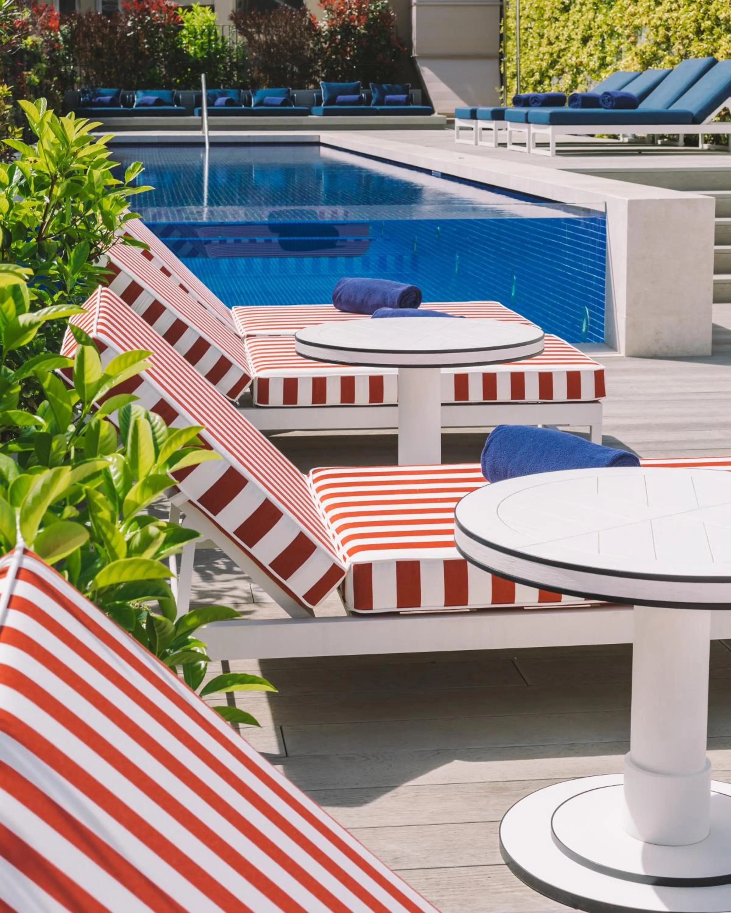 Swimming pool in Seventy Barcelona