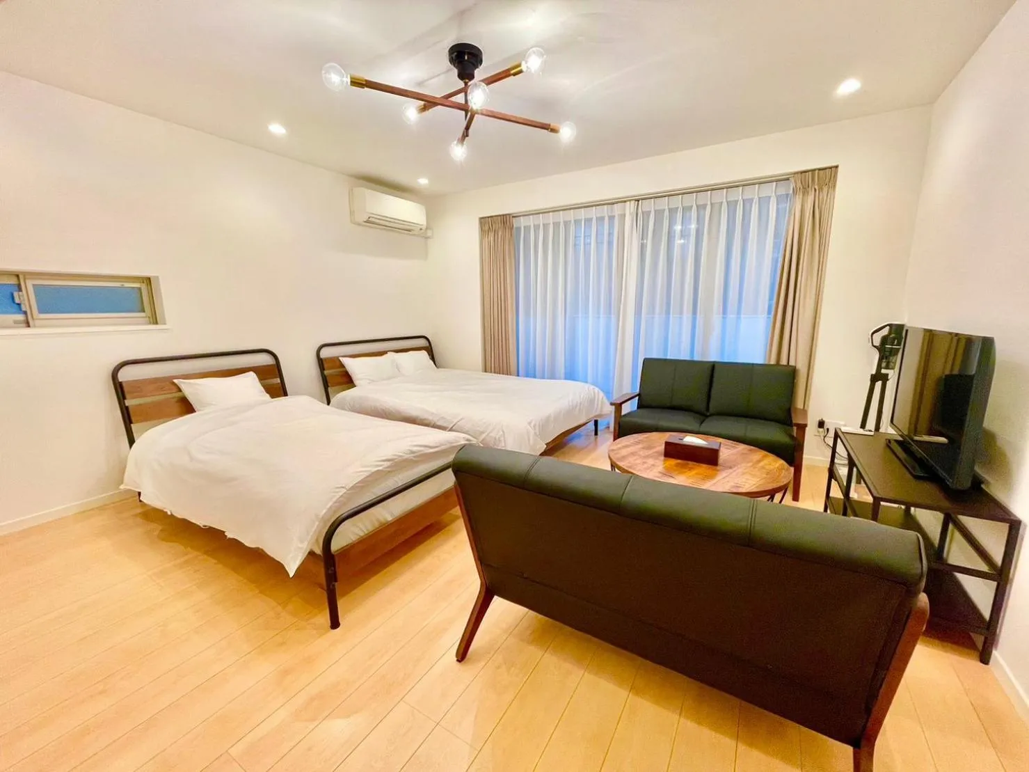 Bed in SALON Shibuya