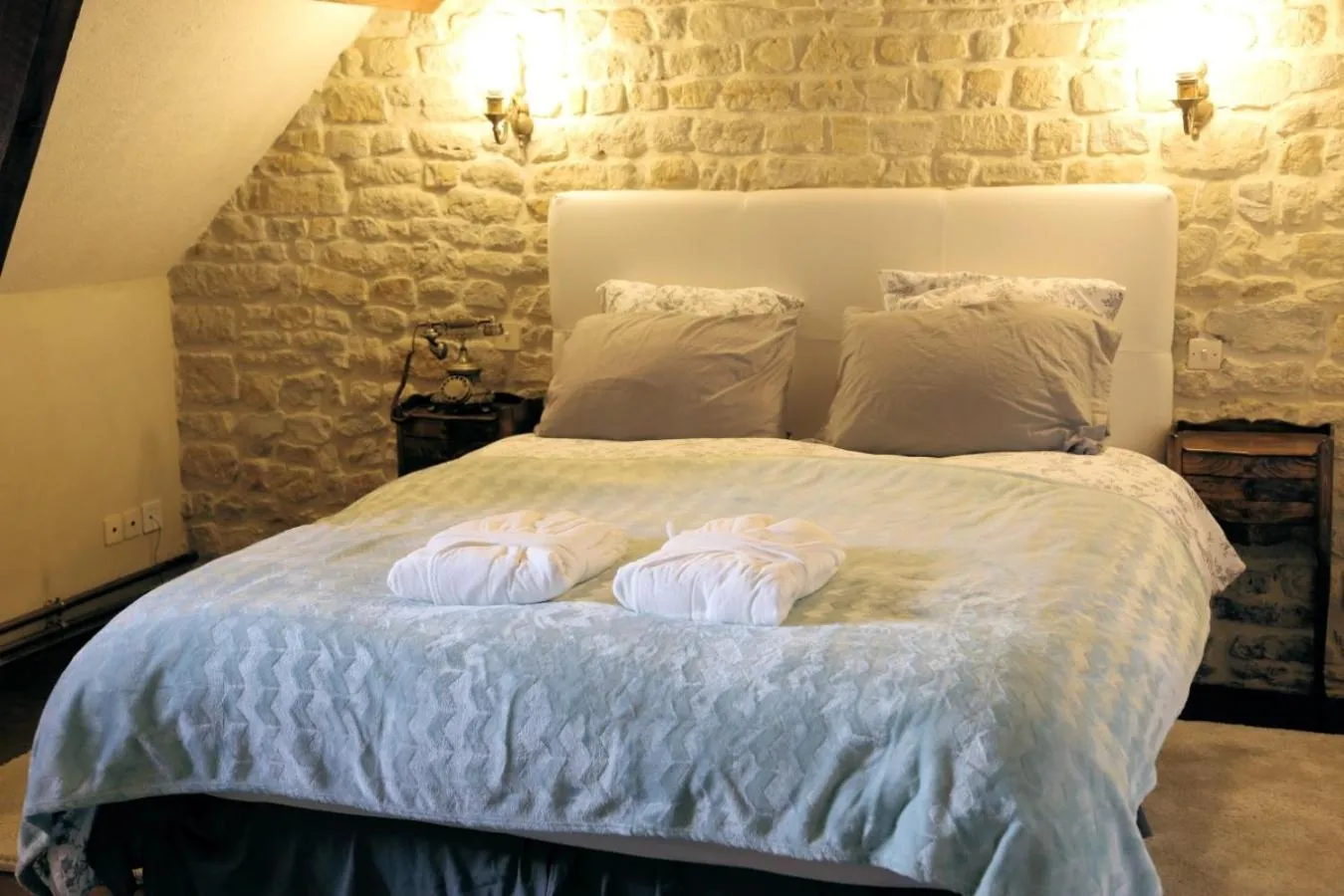 Bed in Château du Bû