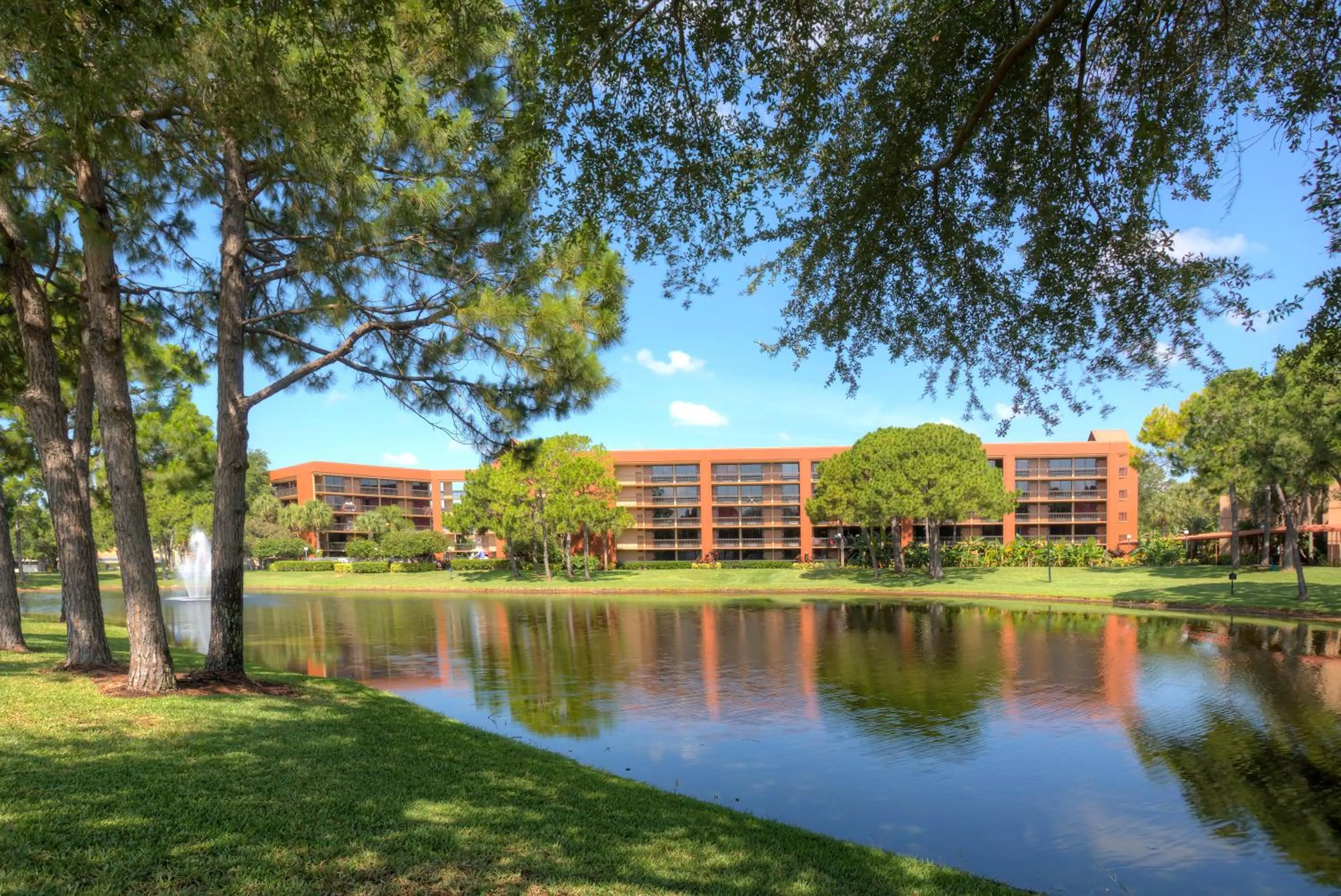 Property building in Rosen Inn Lake Buena Vista