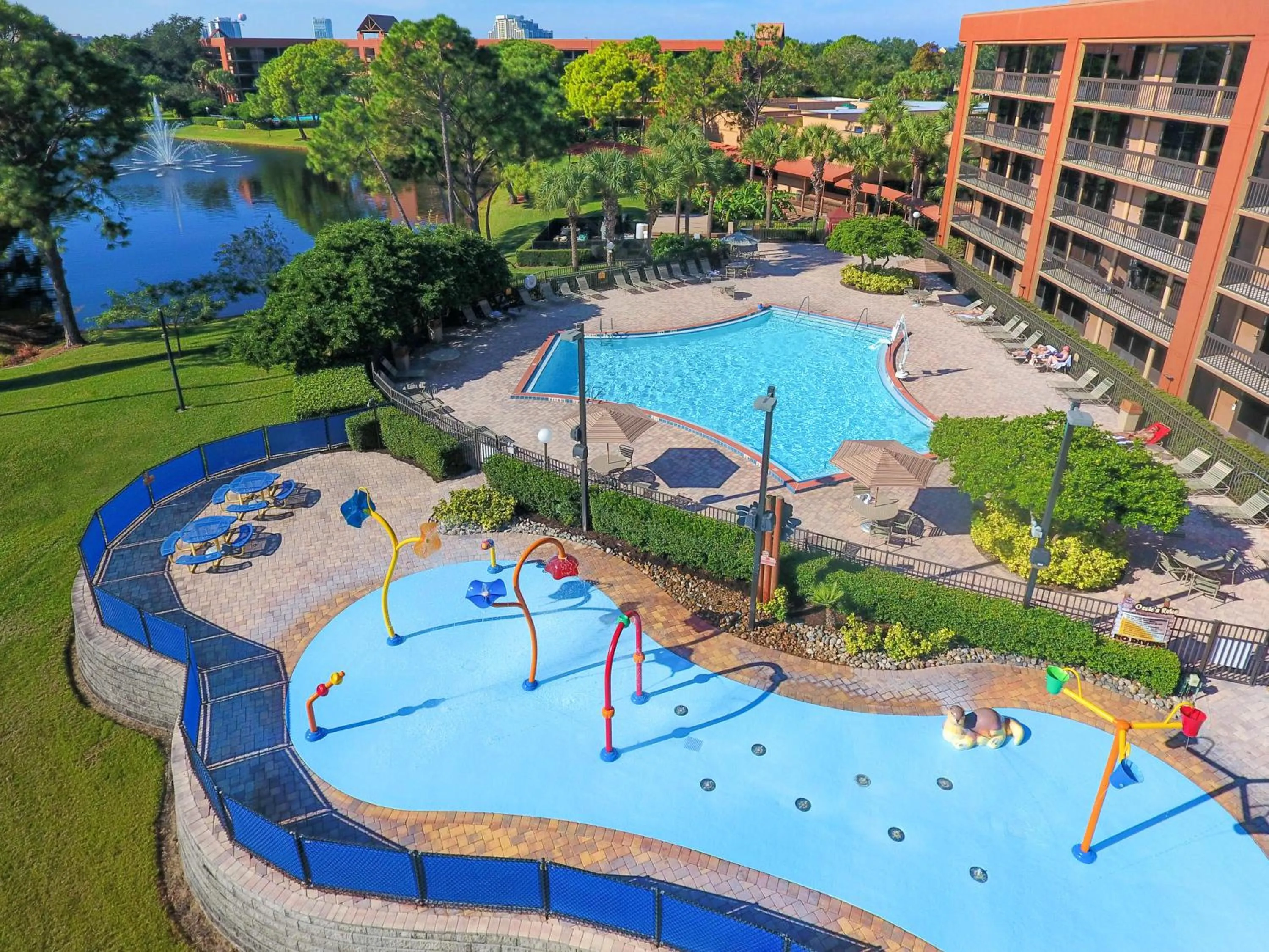 Property building in Rosen Inn Lake Buena Vista