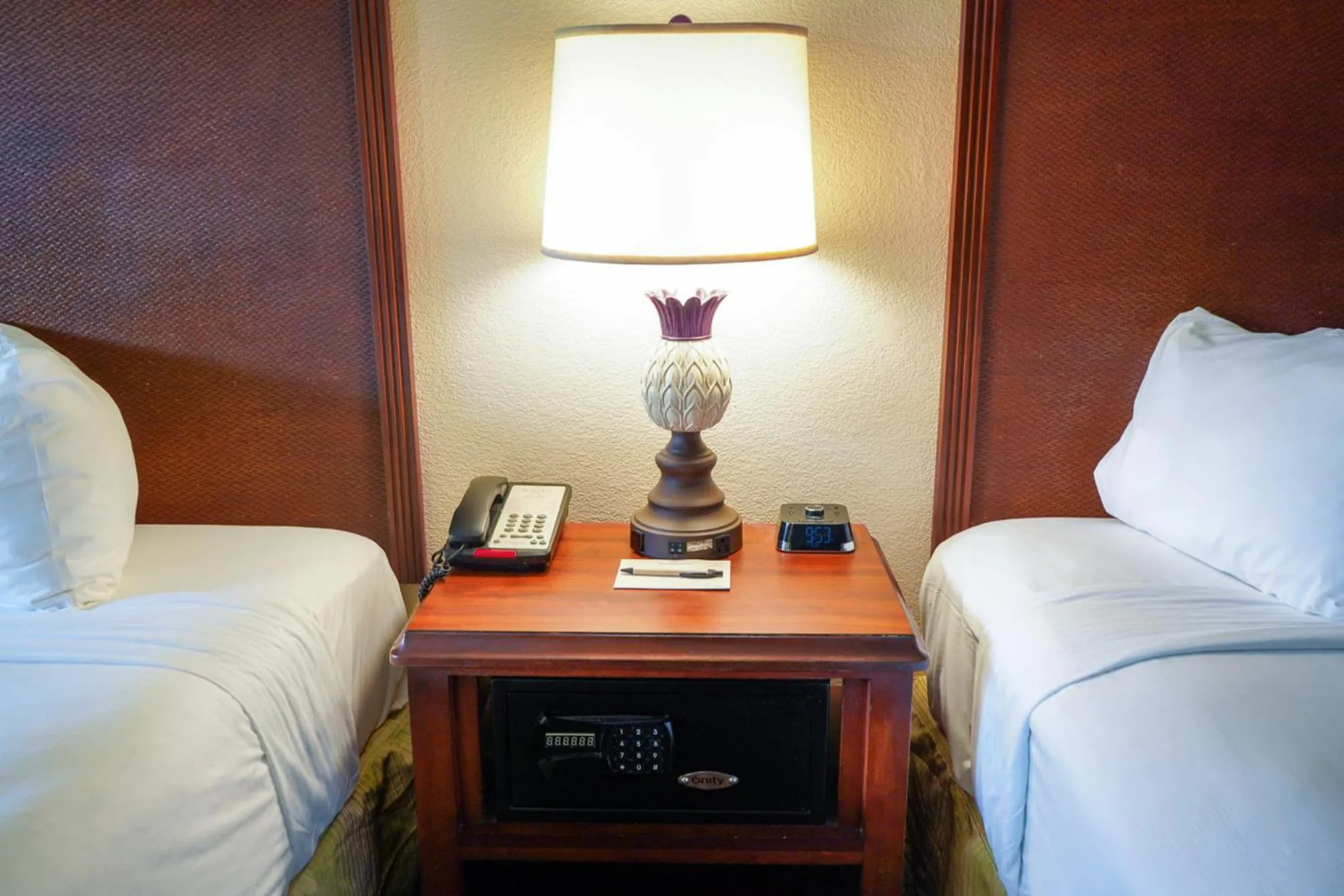 Bed in Rosen Inn Lake Buena Vista