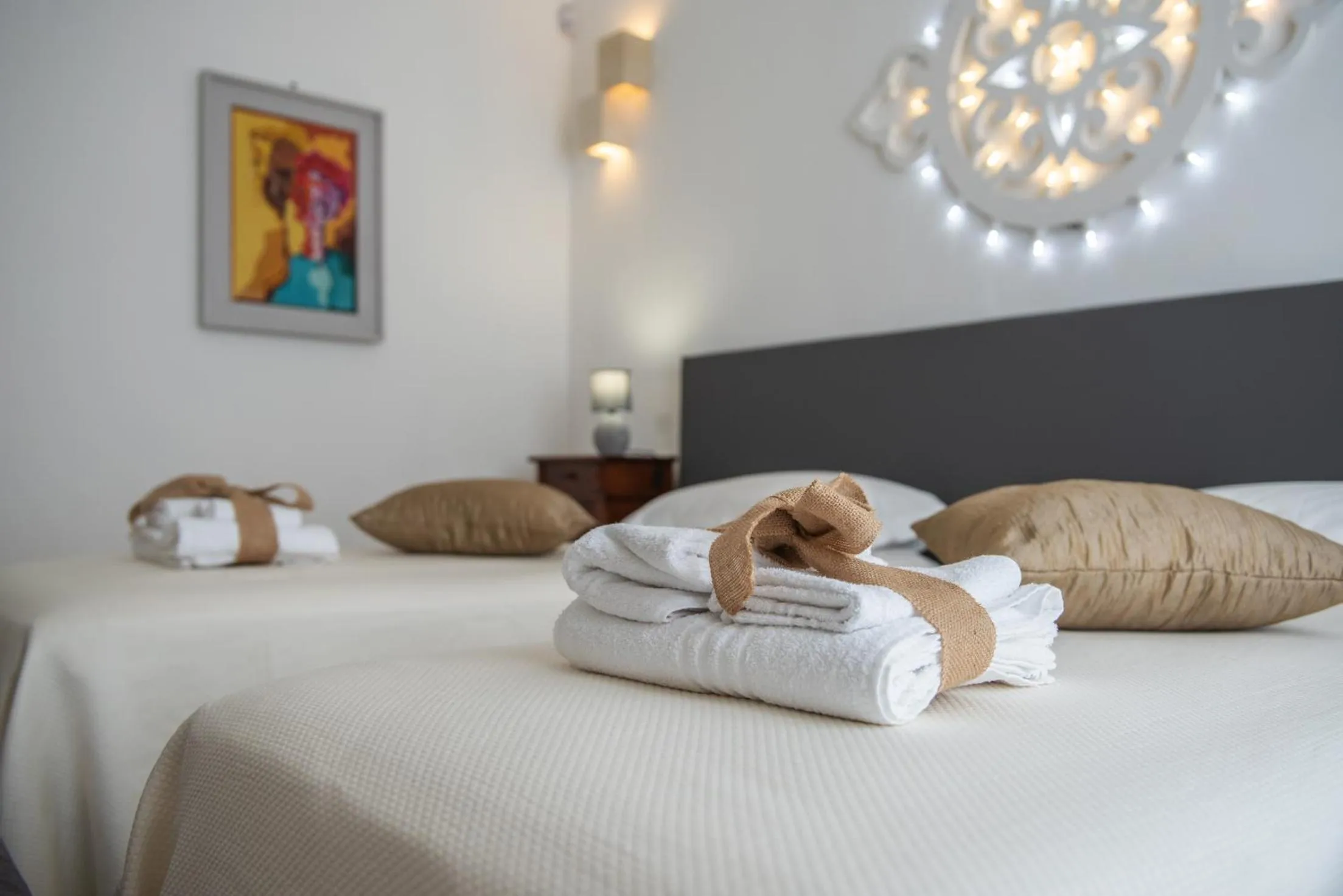 Swimming pool, Bed in B&B Don Alessandro