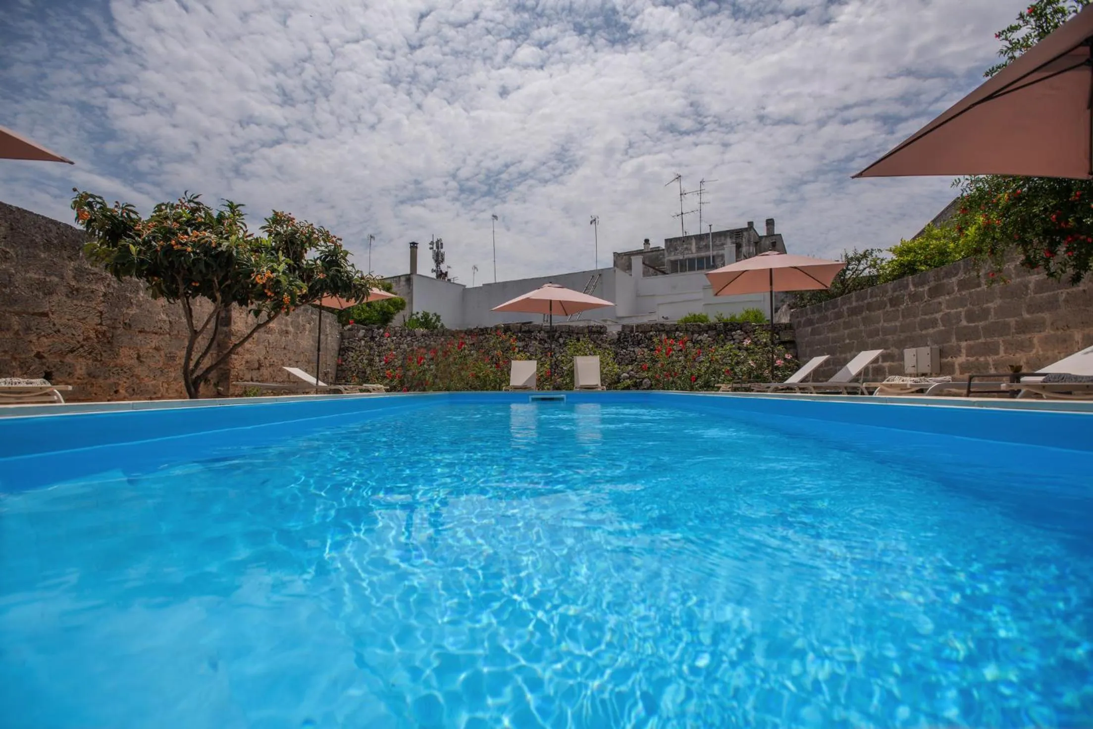 Swimming pool in B&B Don Alessandro