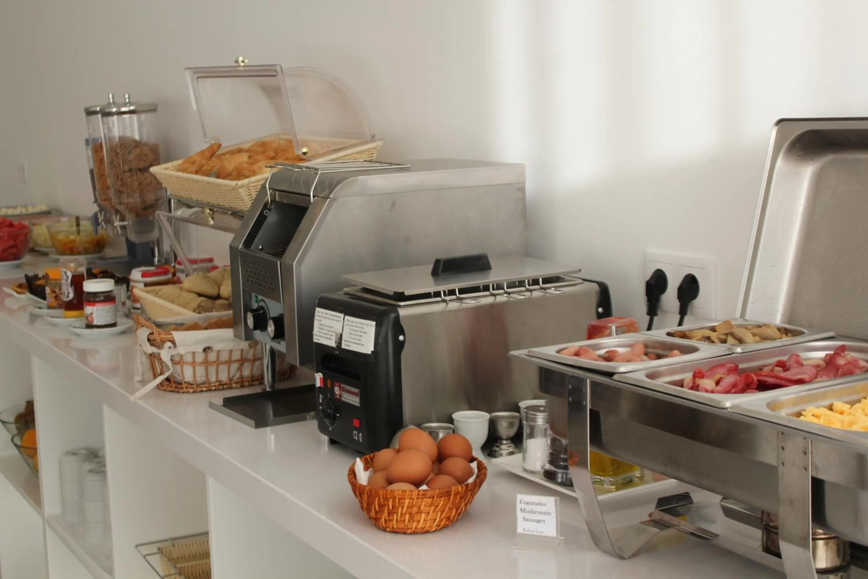 Coffee/tea facilities in Villa Alcaide