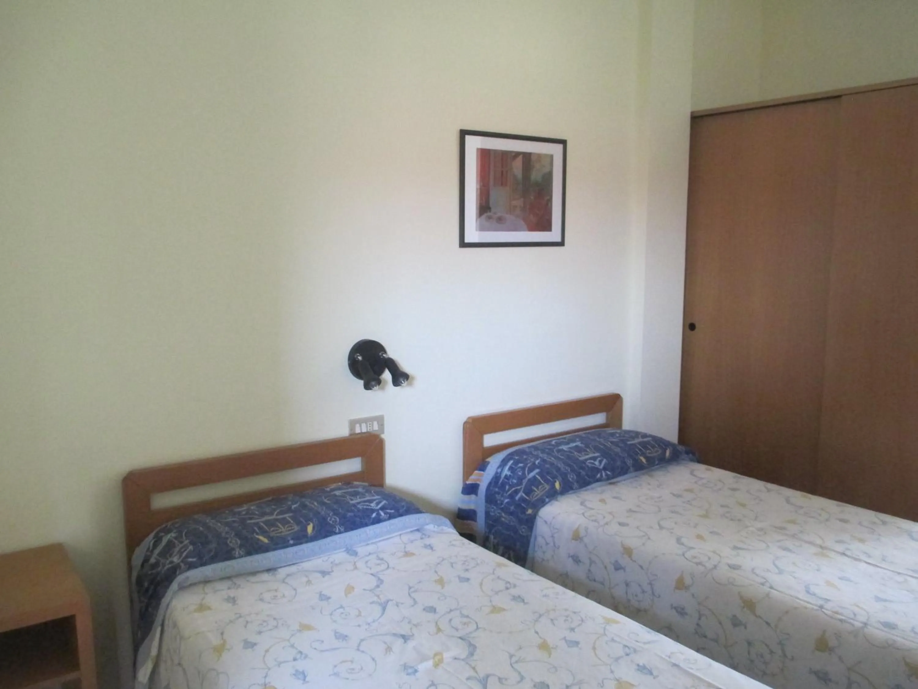 Bed in Albergo Sant'Anna