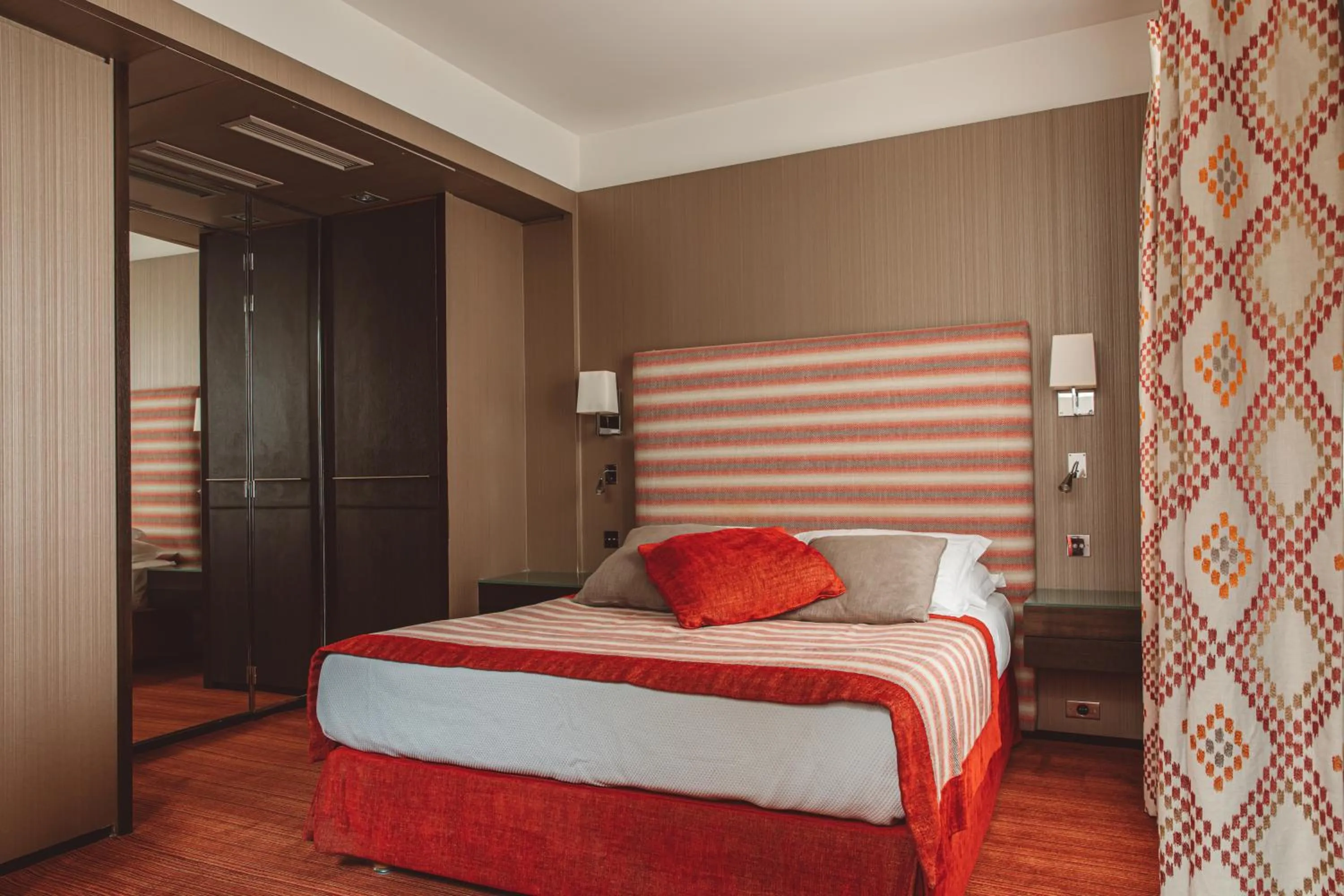 Bed in Hôtel de l'Abbaye