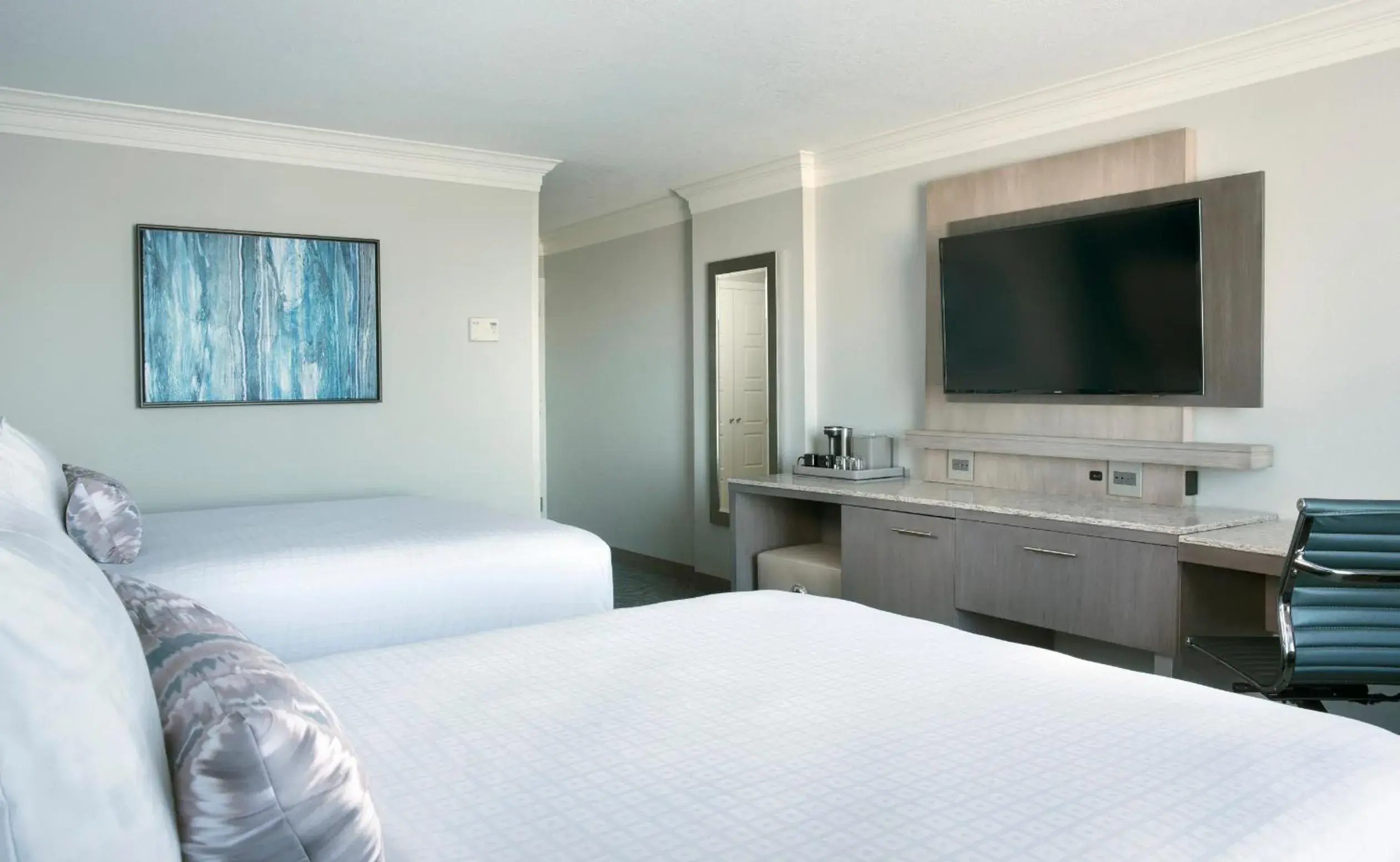 Bed in Rosen Centre Hotel Orlando Convention Center Bed in Rosen Centre Hotel Orlando Convention Center