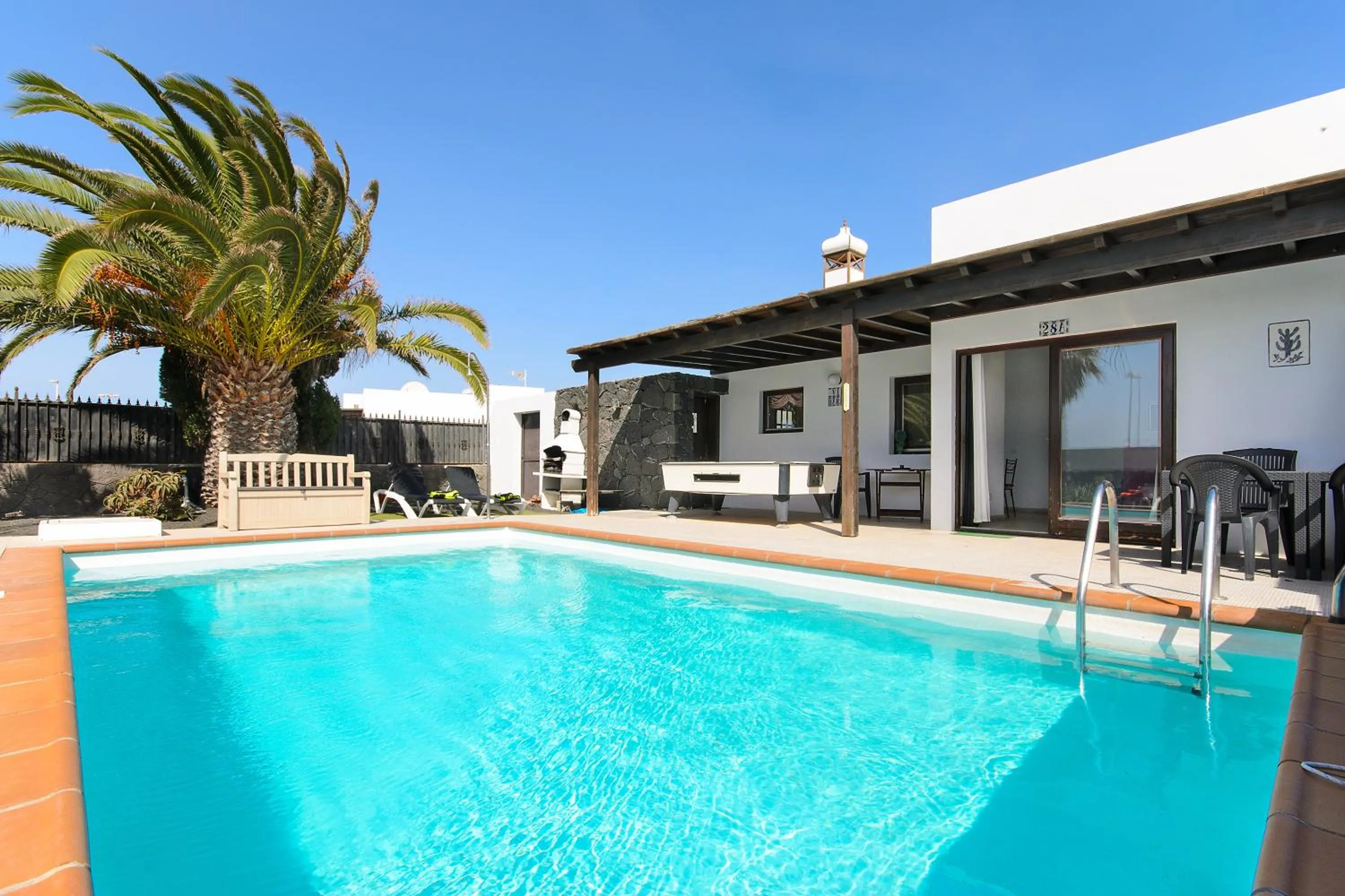 Property building in Villa Mariola
