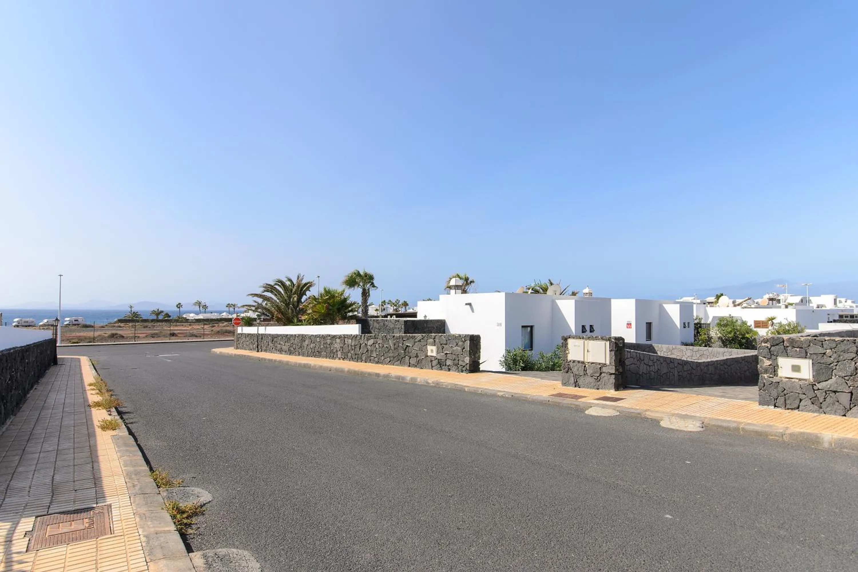 Property building in Villa Mariola