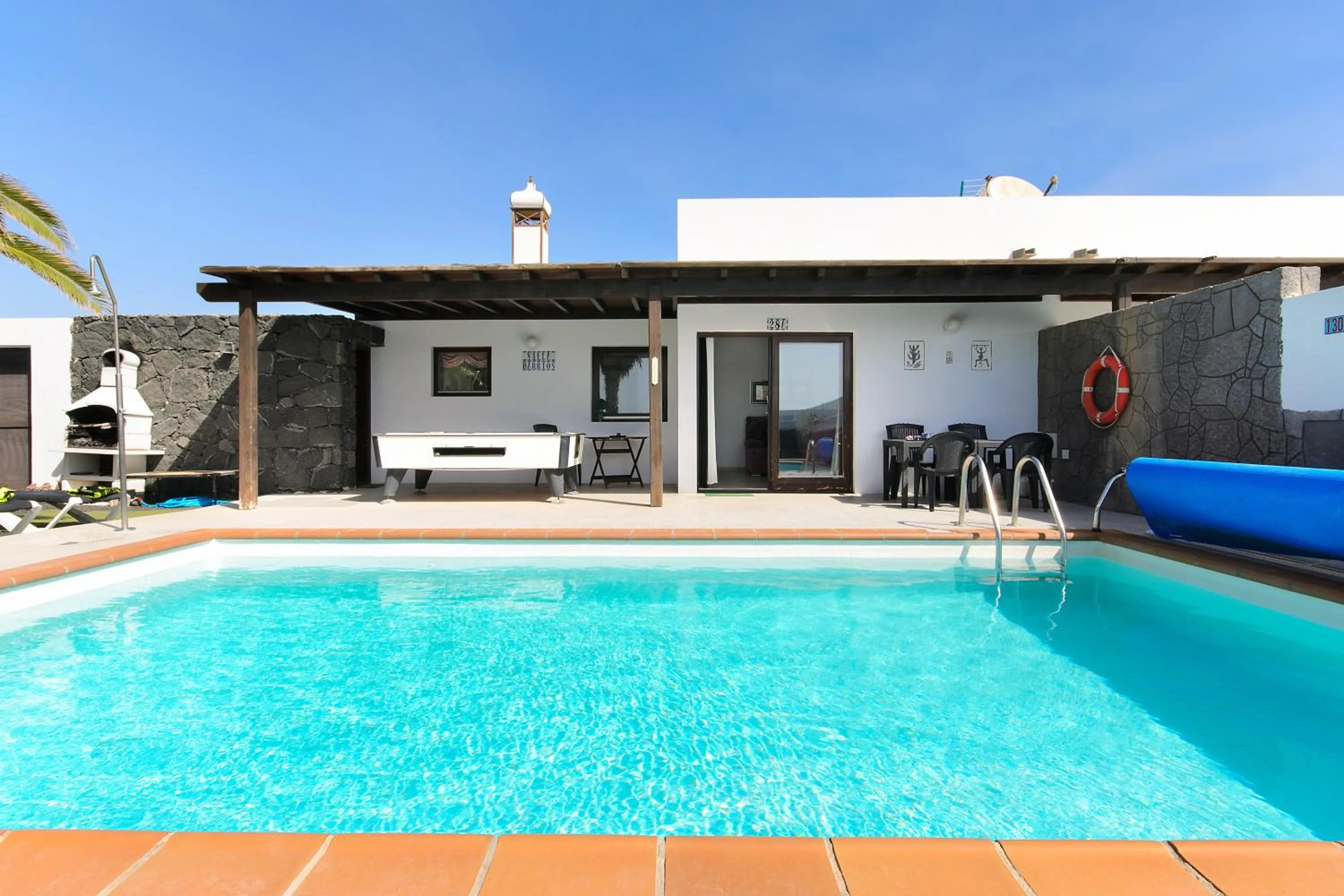 Property building in Villa Mariola