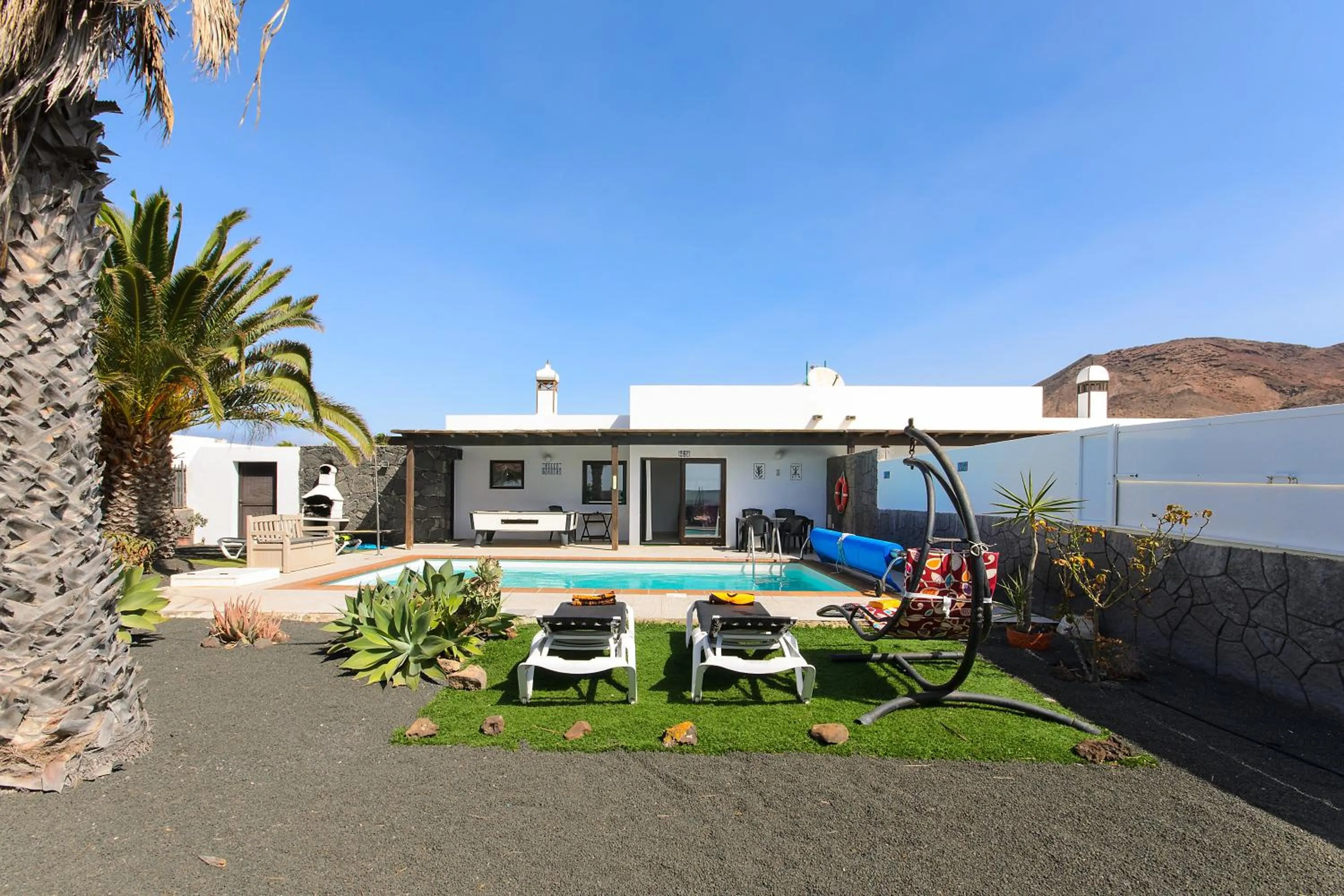 Property building in Villa Mariola