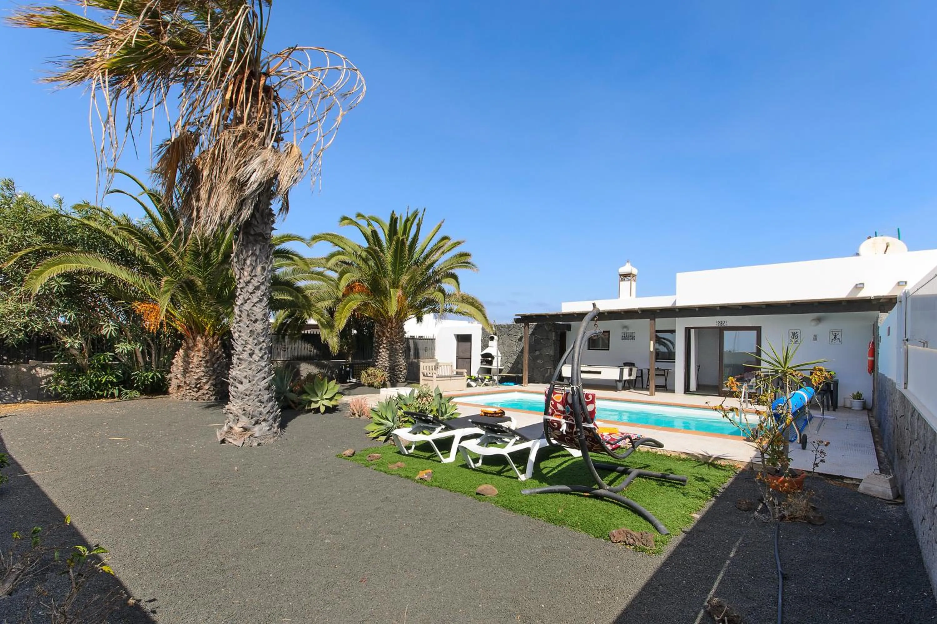 Property building in Villa Mariola
