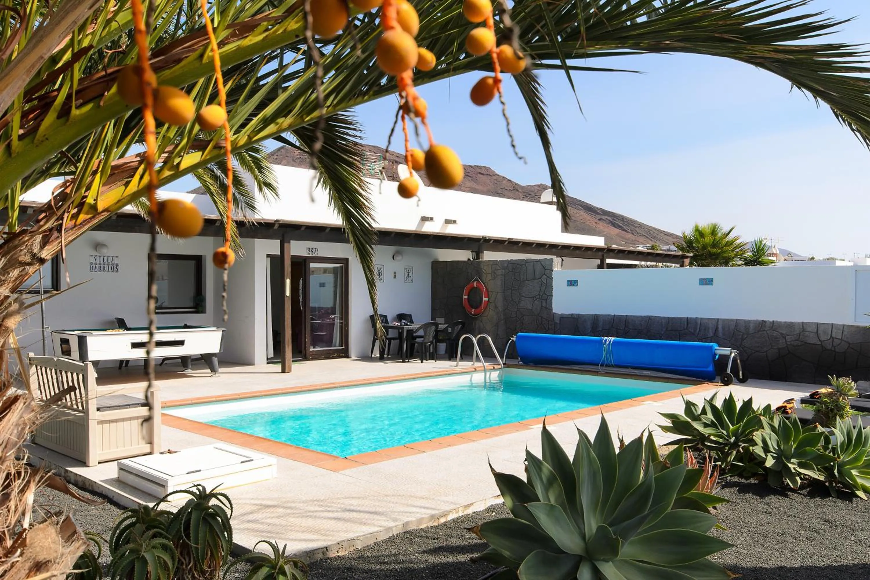 Property building in Villa Mariola