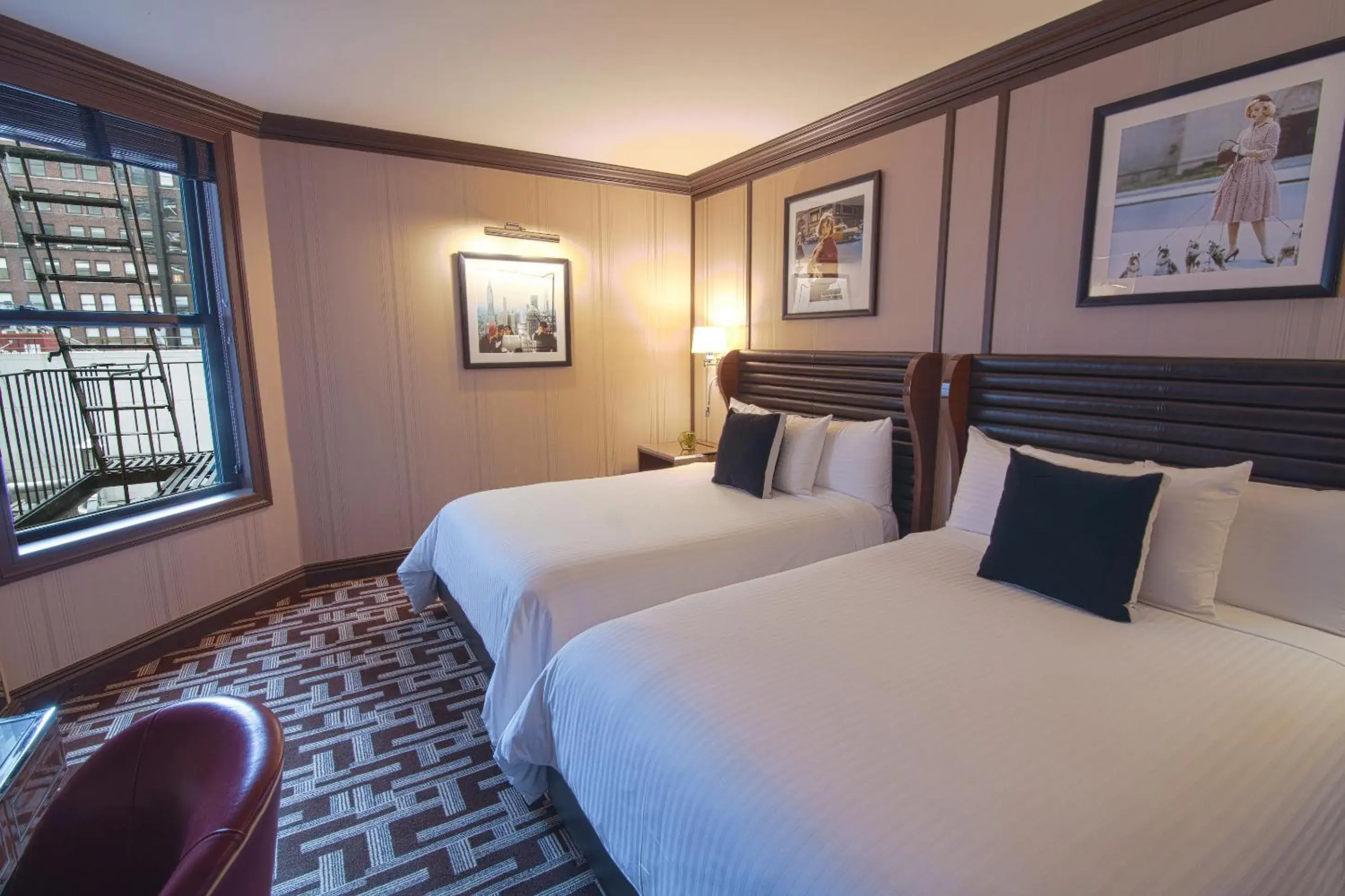 Bed in Iroquois New York Times Square Bed in Iroquois New York Times Square