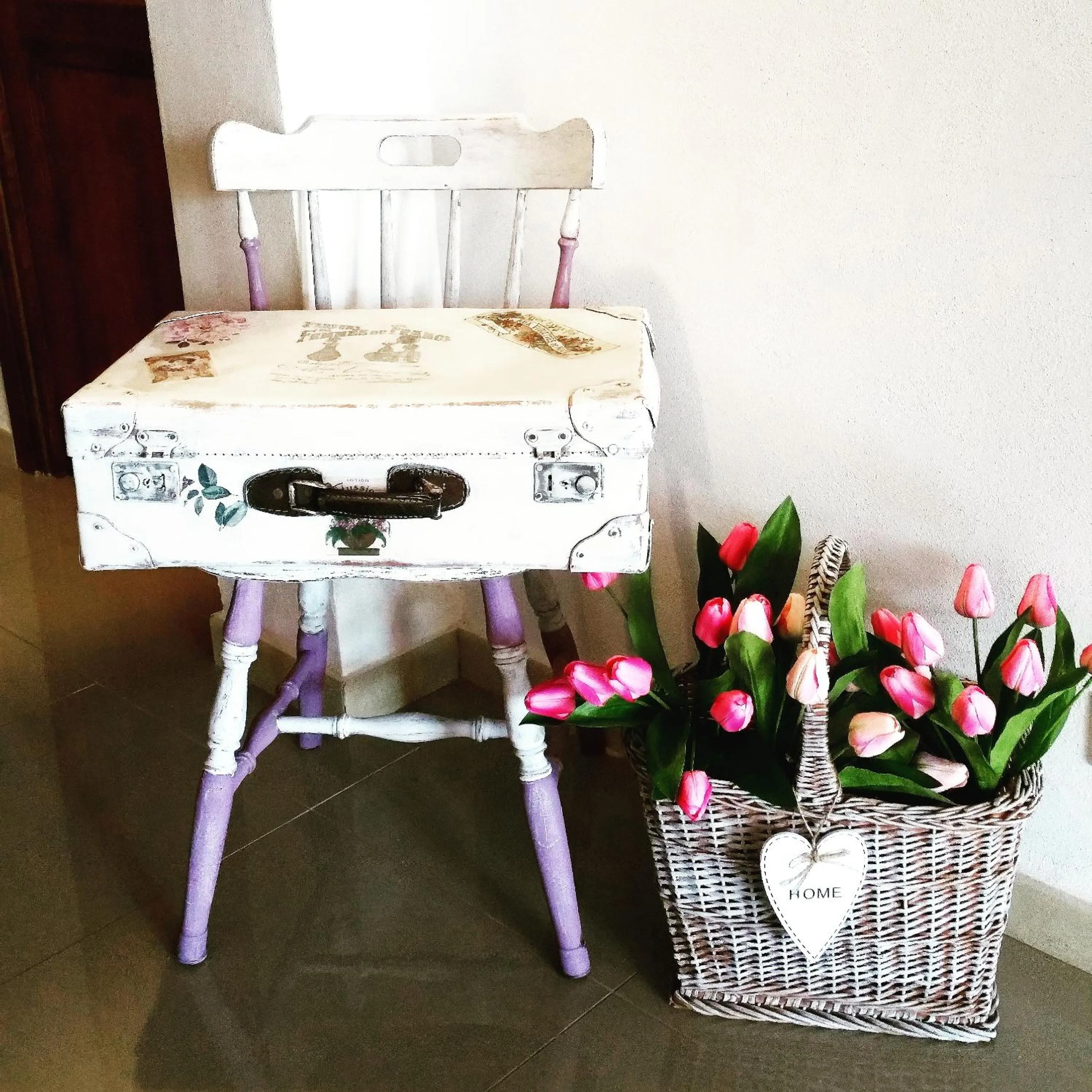 Decorative detail in Oasi Del Gabbiano