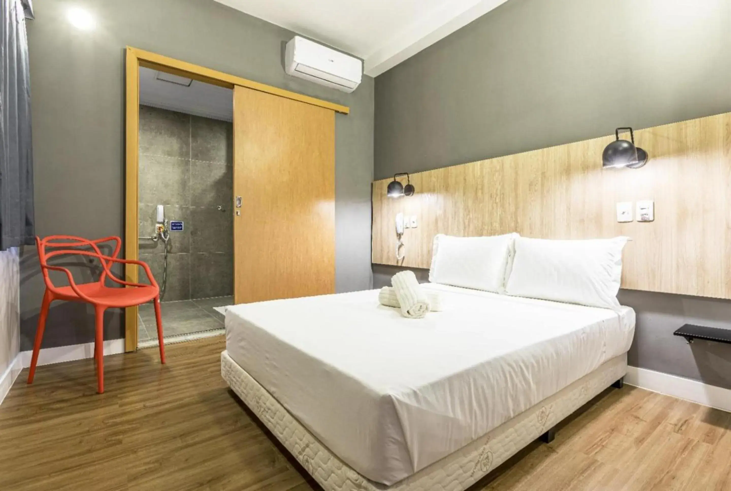 Queen Room - single occupancy - Disability Access in Hotel Graal Inn Itatiaia Queen Room - single occupancy - Disability Access in Hotel Graal Inn Itatiaia