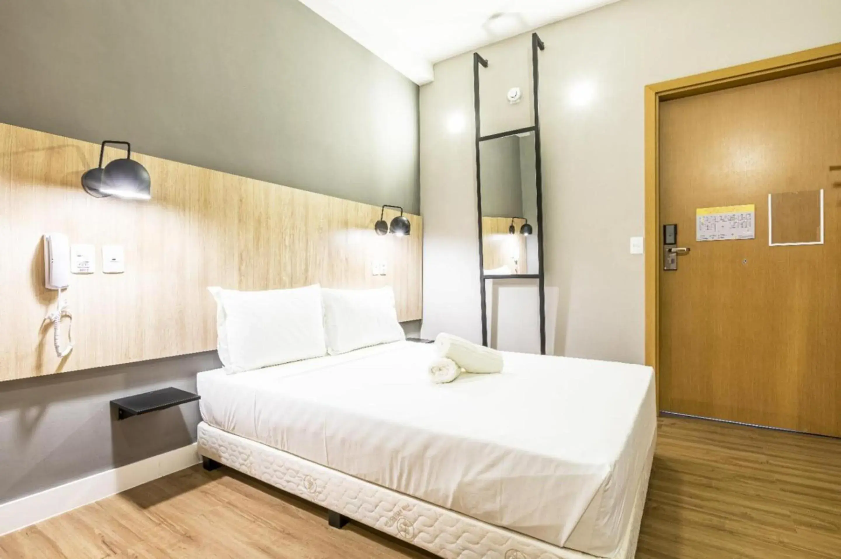 Queen Room - single occupancy - Disability Access in Hotel Graal Inn Itatiaia Queen Room - single occupancy - Disability Access in Hotel Graal Inn Itatiaia